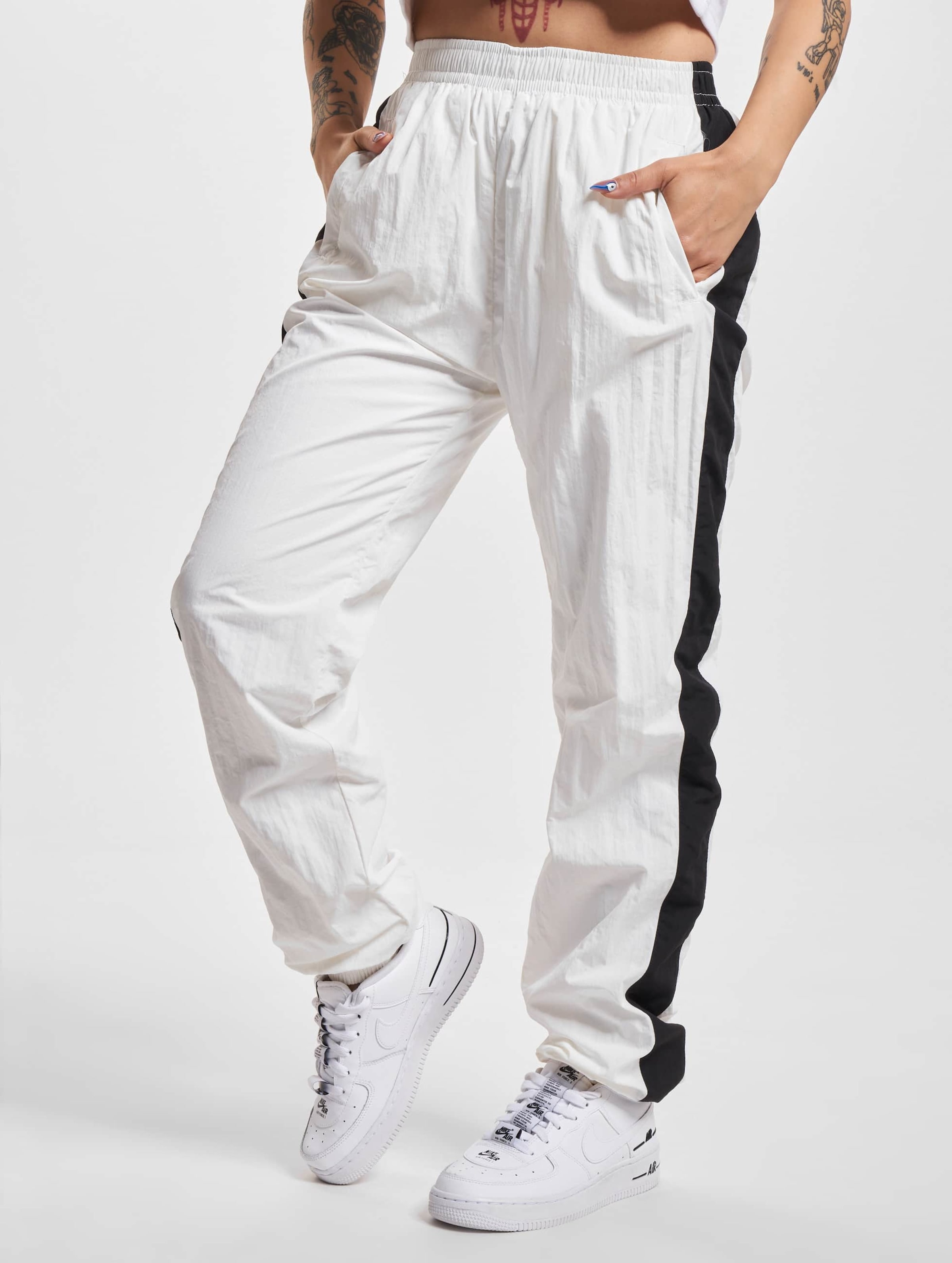 Urban Classics Ladies Striped Crinkle Pants