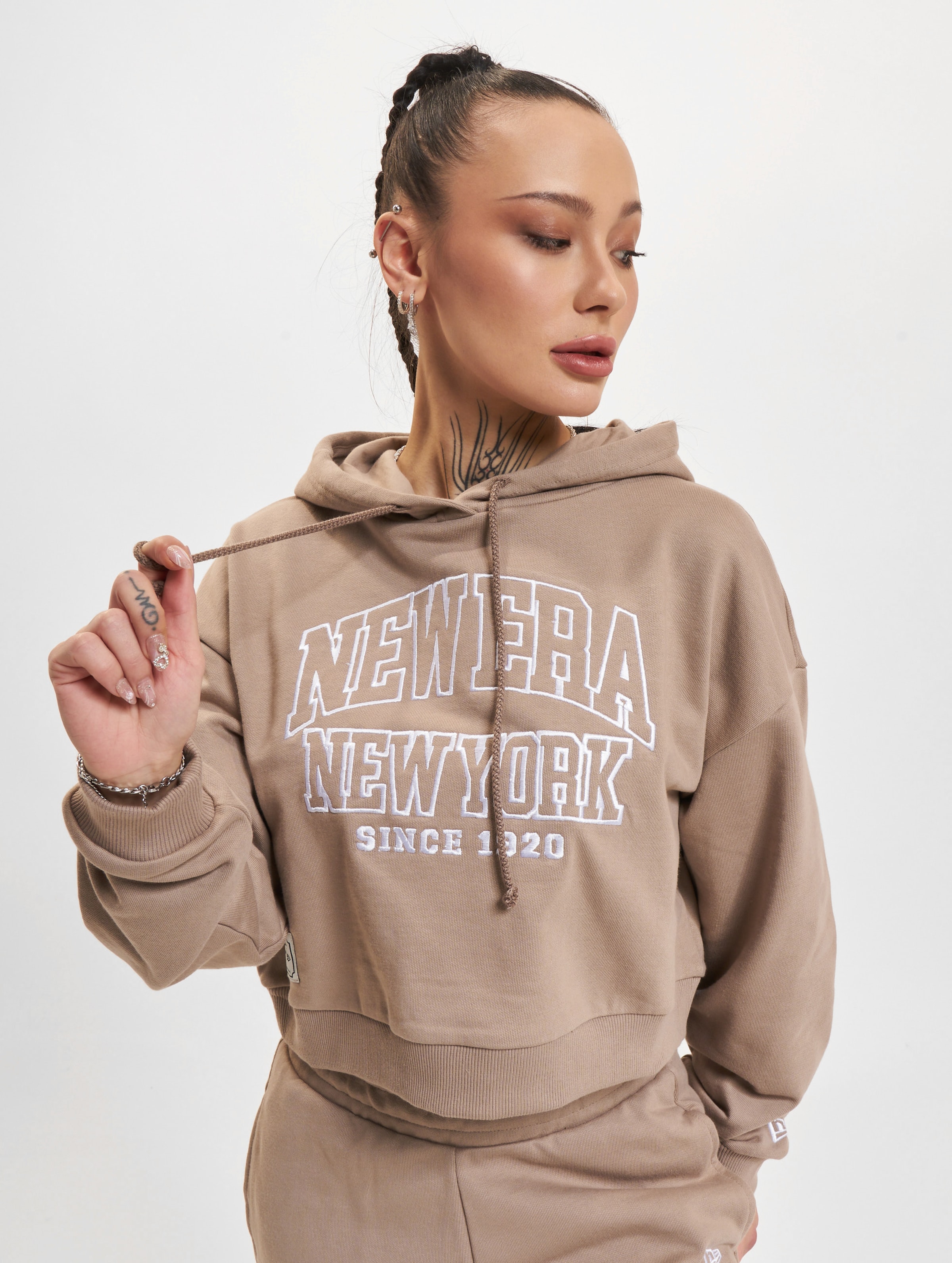 New Era Arch Wordmark Crop Hoody