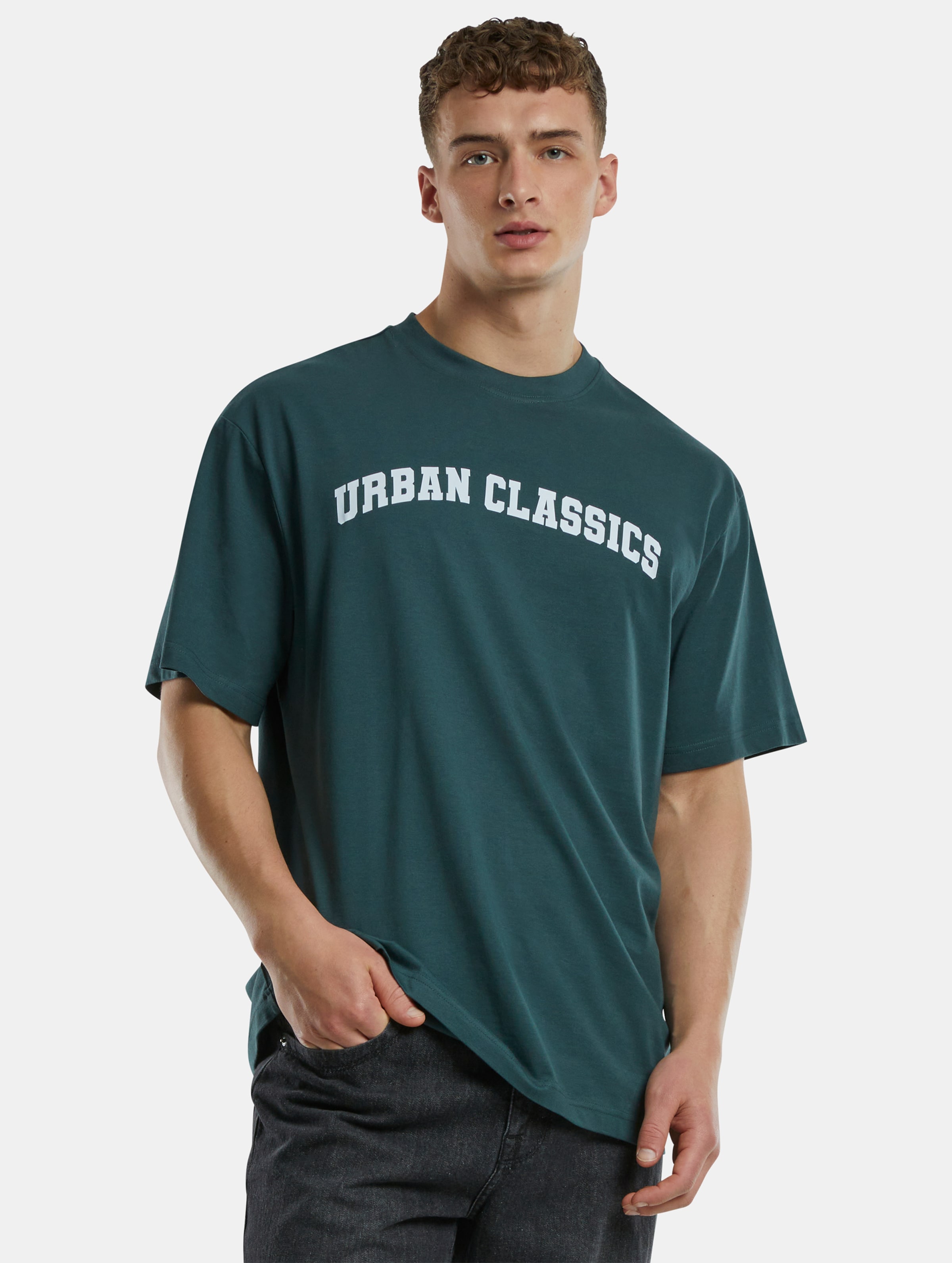Urban Classics UC College Logo Tall T-Shirt
