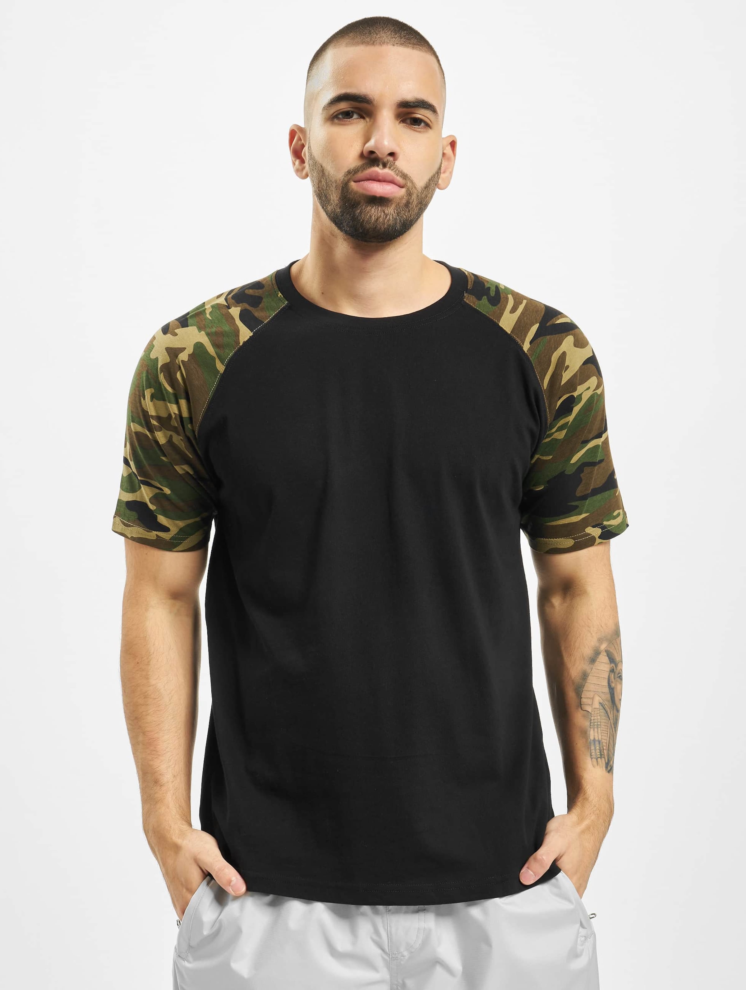 Urban Classics Raglan Contrast Tee