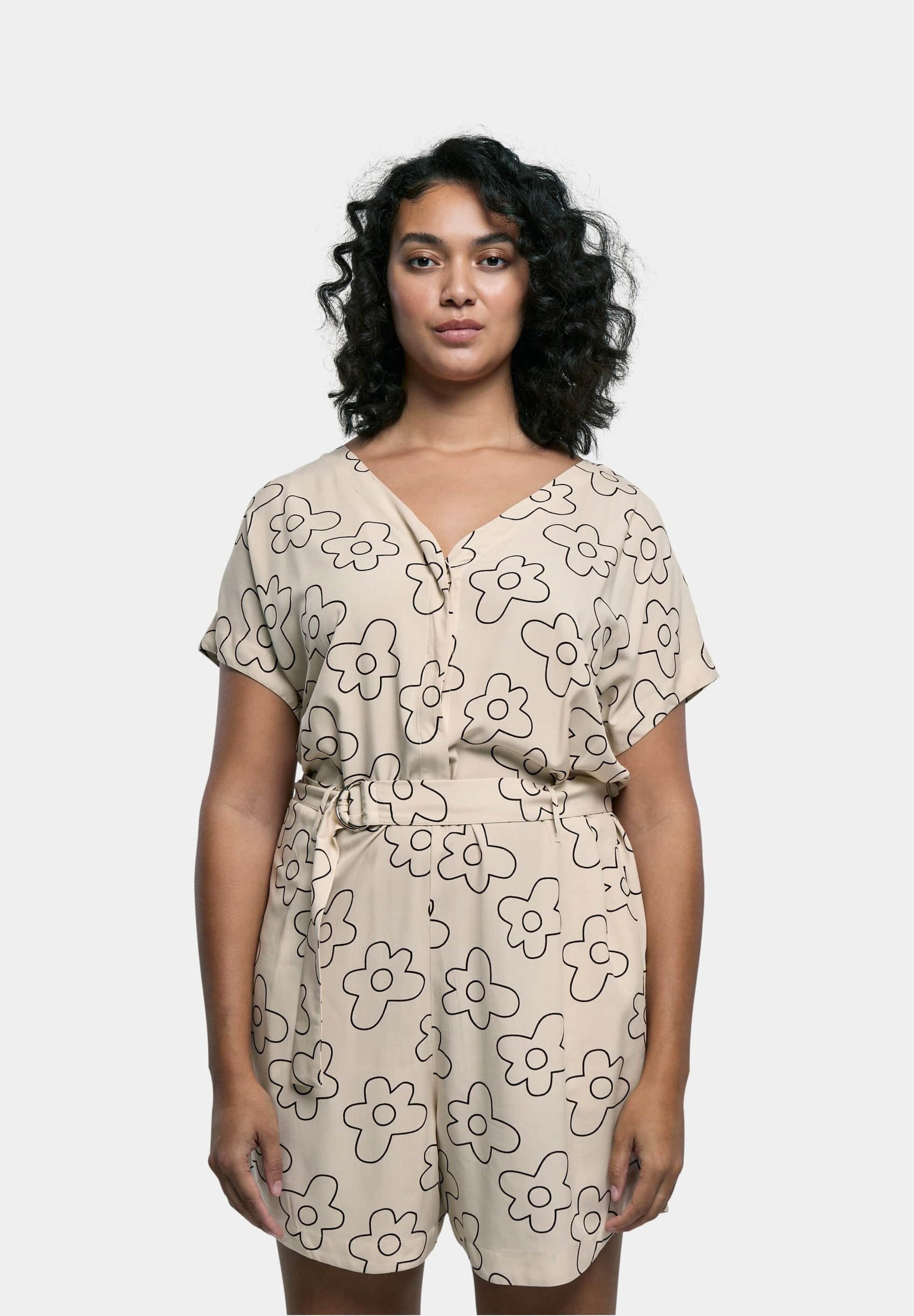 Urban Classics Ladies Short Viscose Belt Jumpsuit