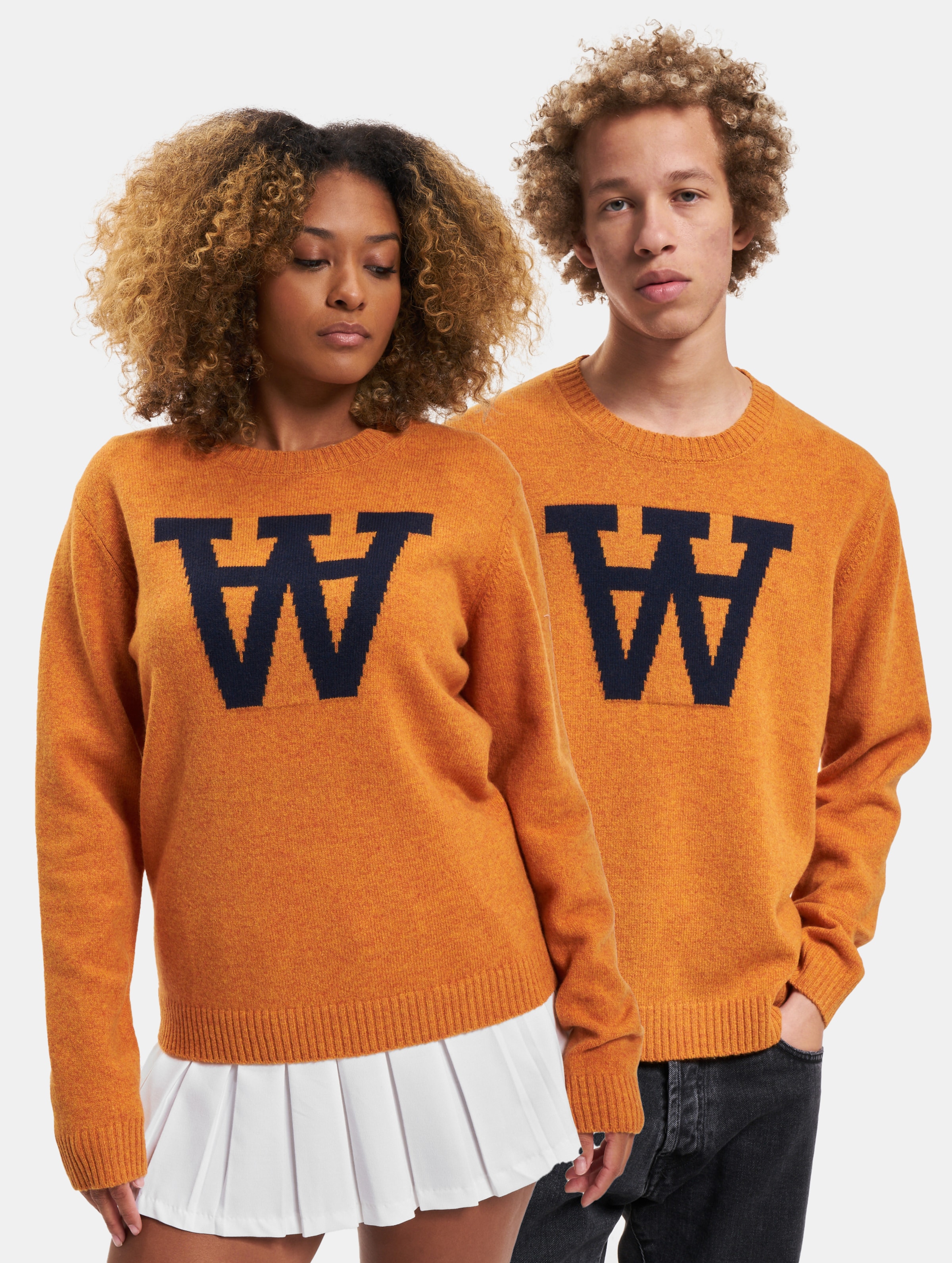 Wood Pullover