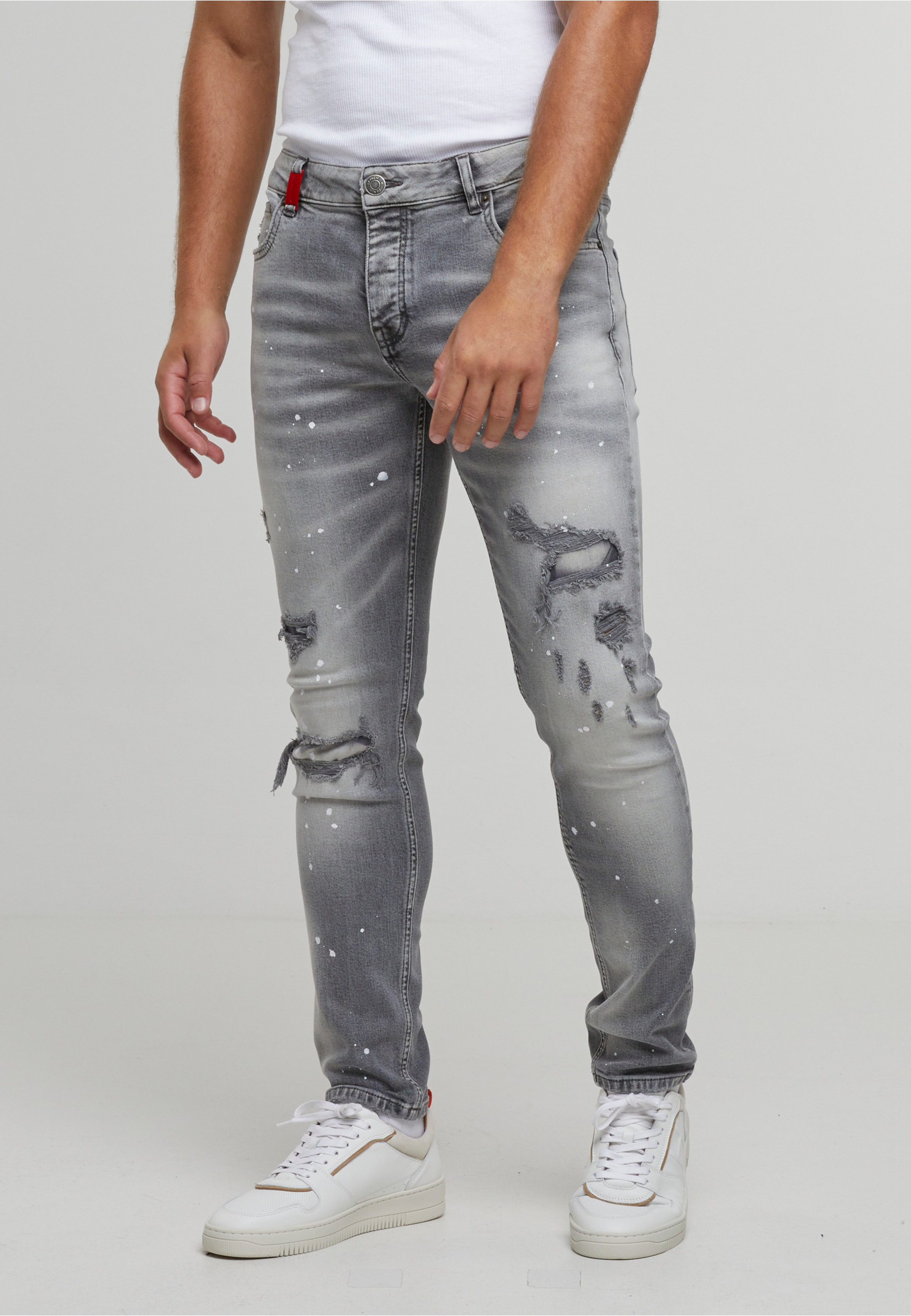 2Y Premium VICTOR RIPPED SLIM FIT JEANS