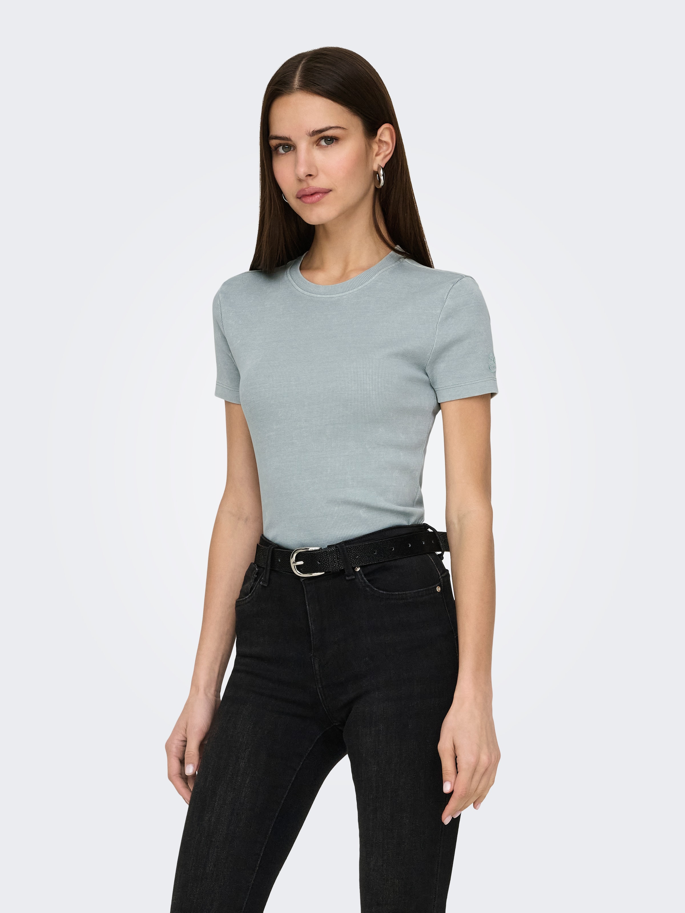 Only ONLVALERIE LIFE S/S O-NECK TOP BOX JRS