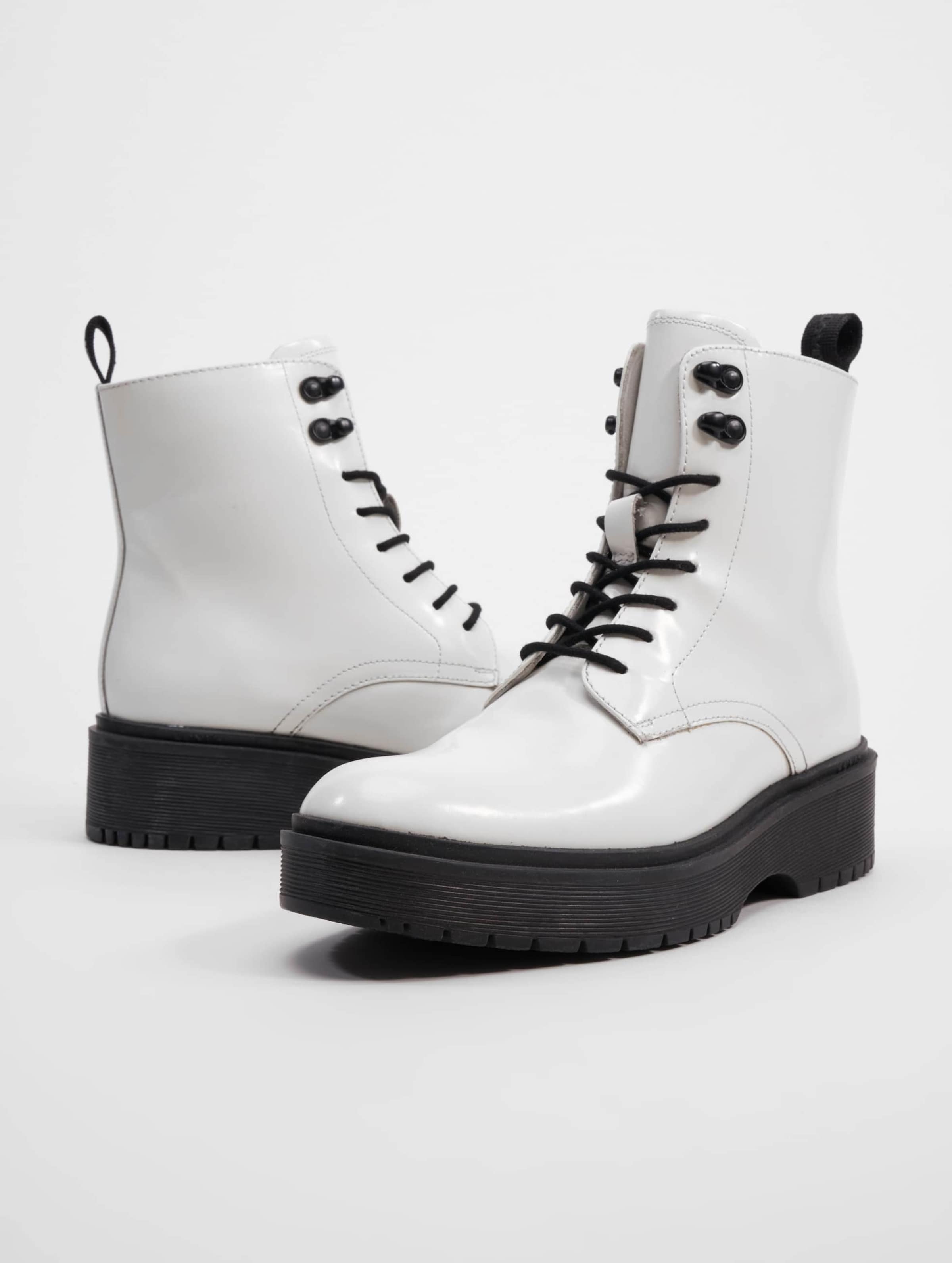 Levi's® Bria Boots