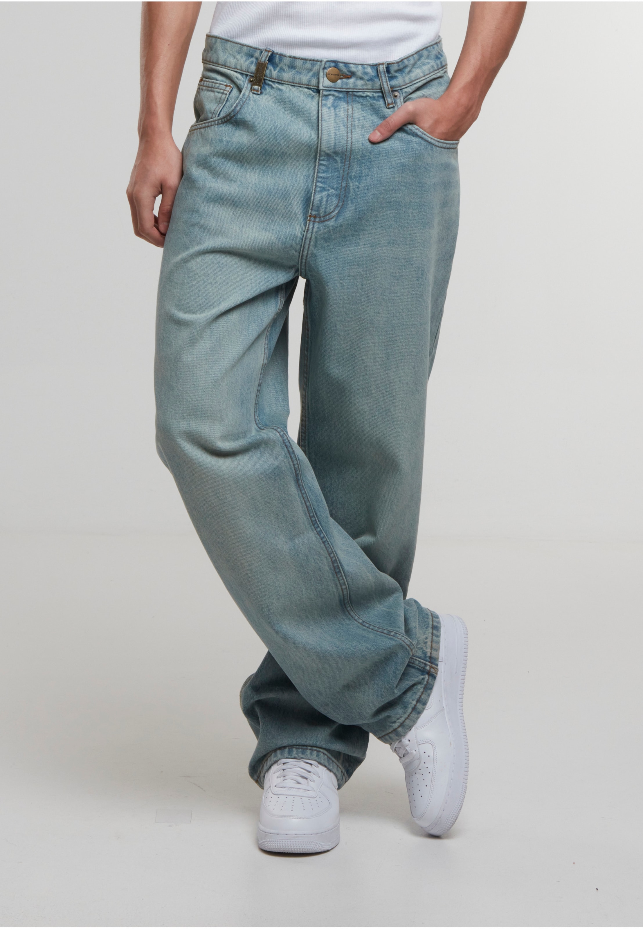 2Y Studios Adrik Basic Baggy Jeans