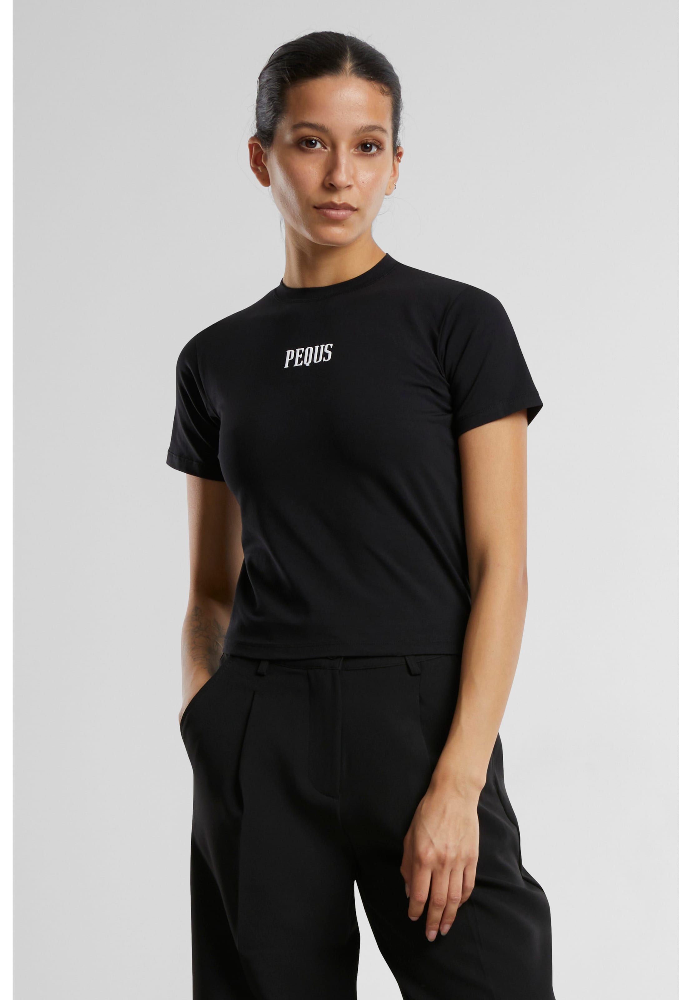 PEQUS A Paradise Beach Club Graphic Top