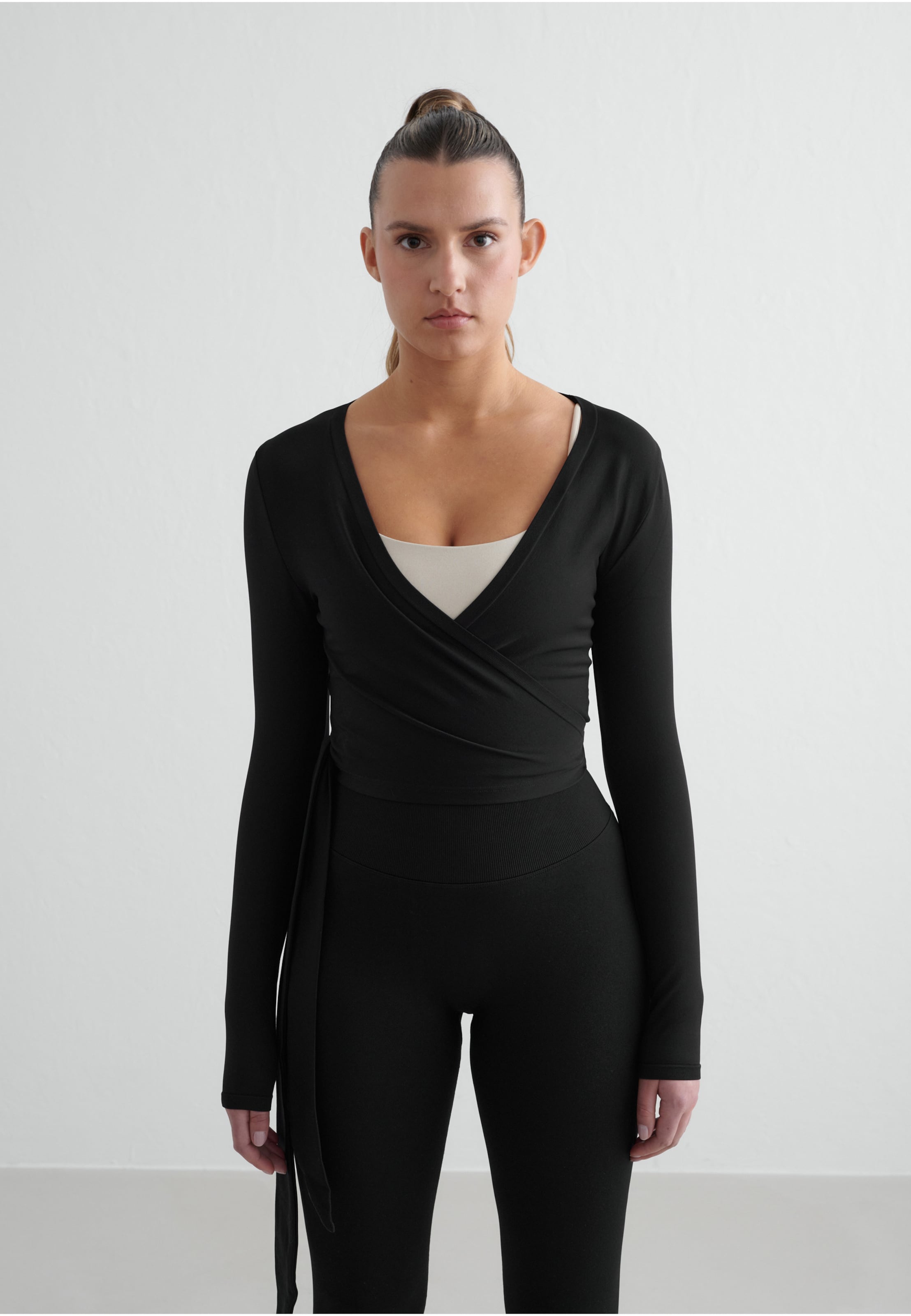 aimn Shape Seamless Wrap Long Sleeve