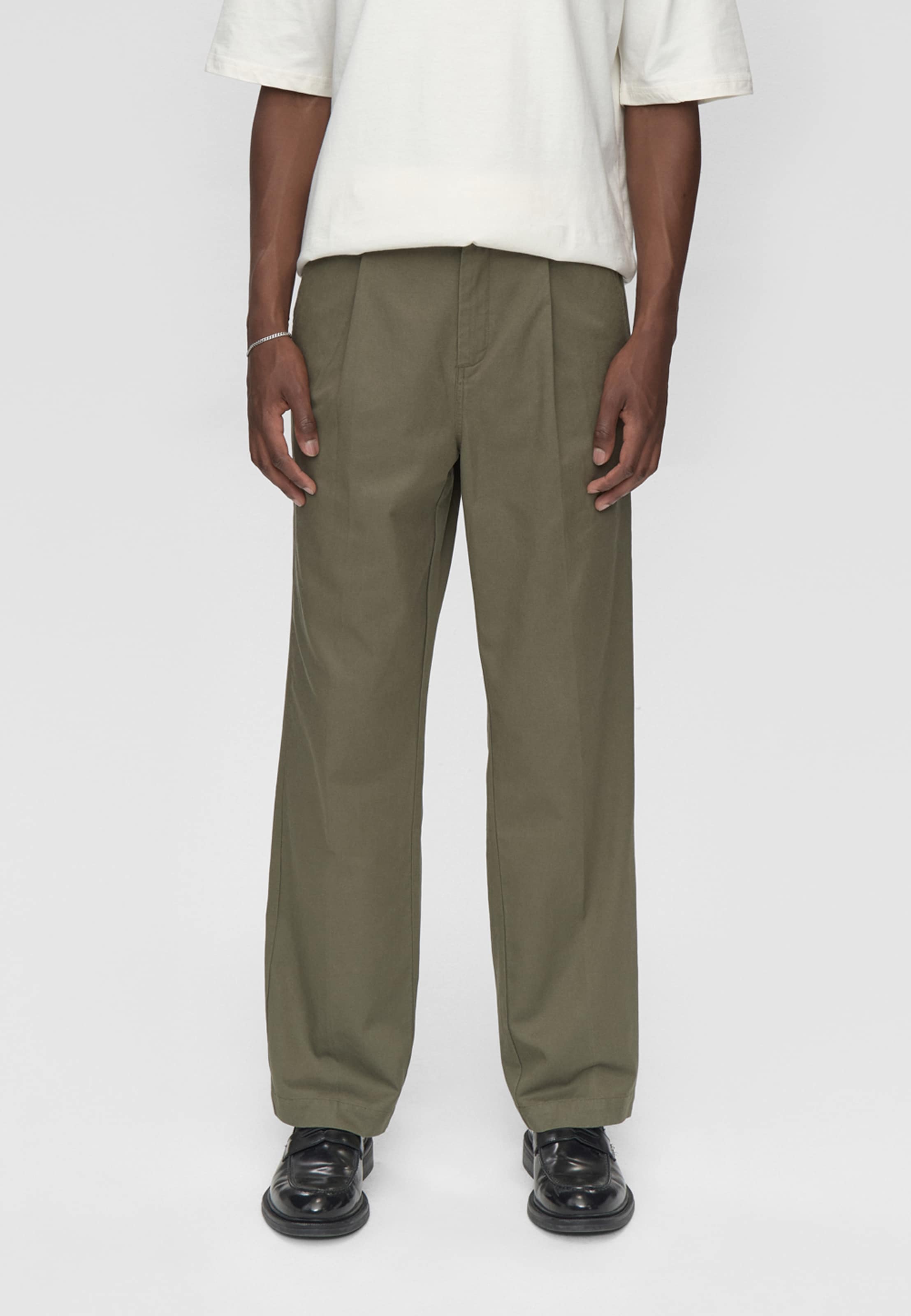 Minimum Tucker pants