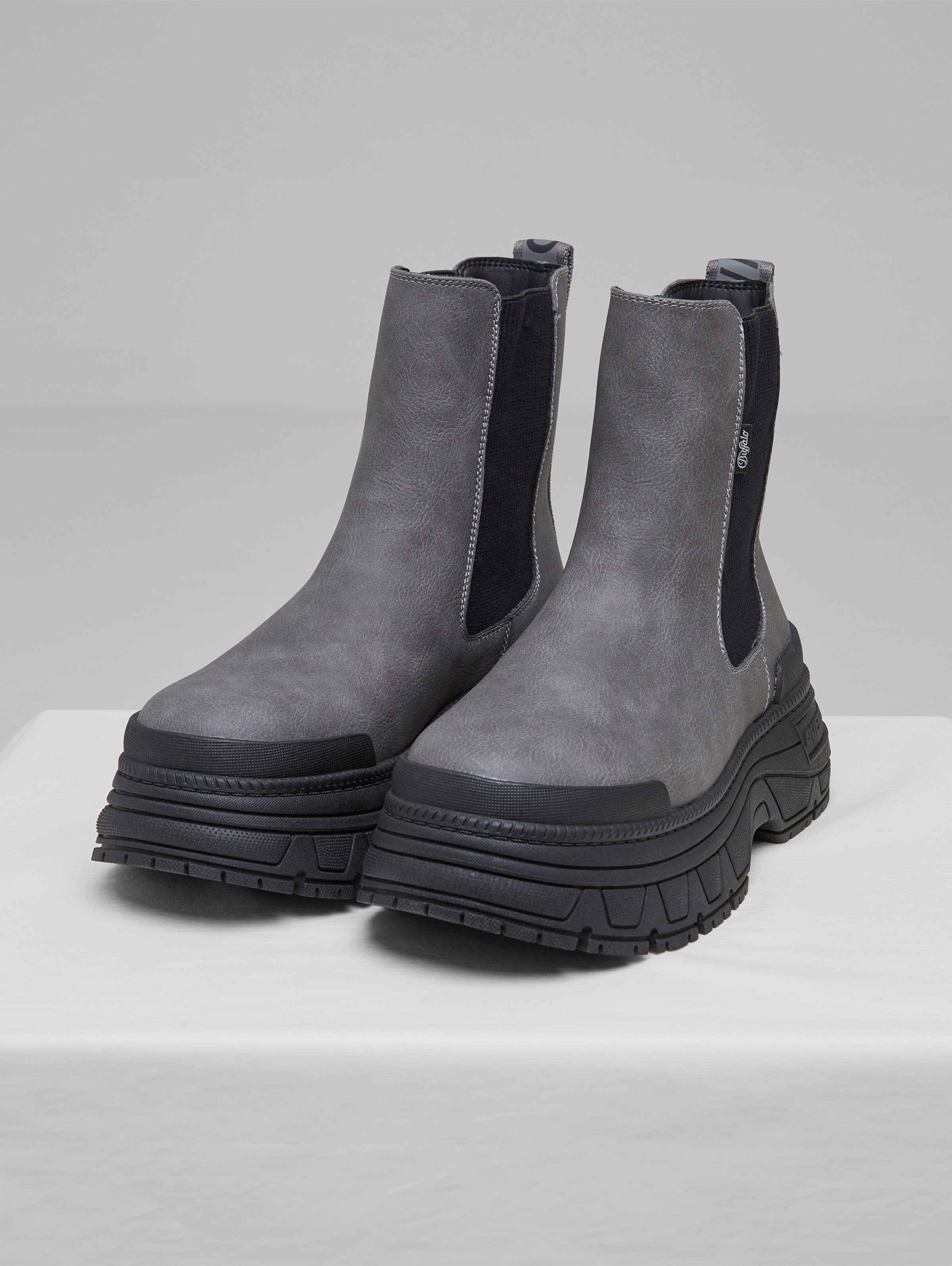 Buffalo Fusion Chelsea Boots