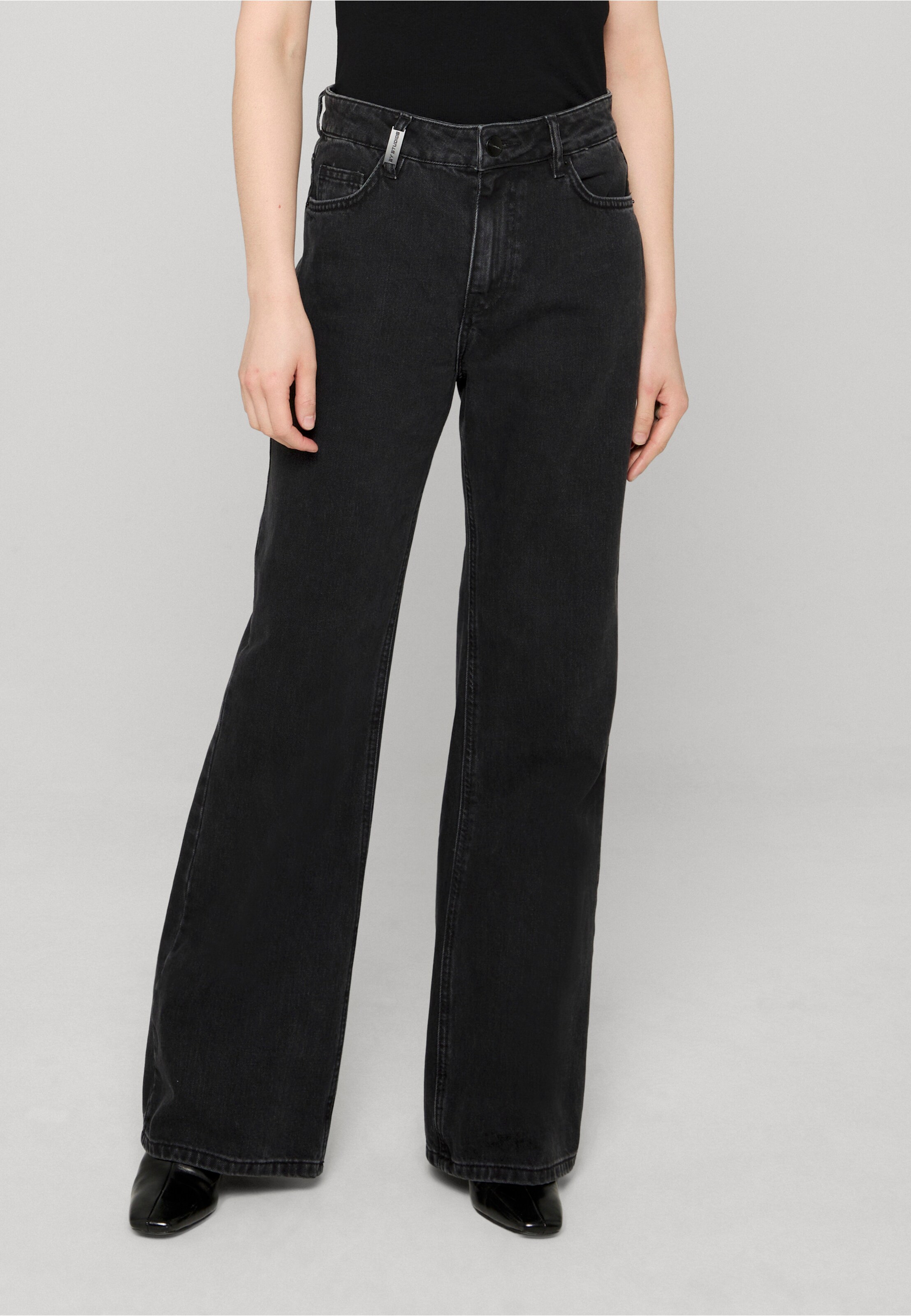 2Y Studios Teya Low Waist Basic Jeans