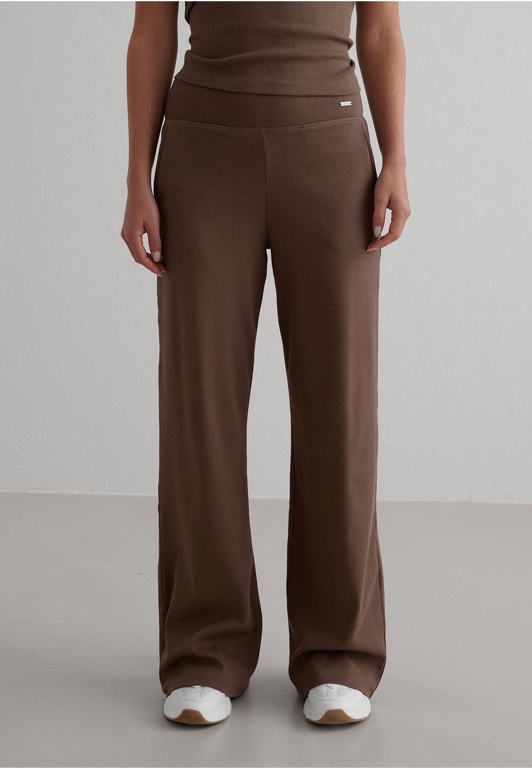 aimn Ease Ribbed Pants