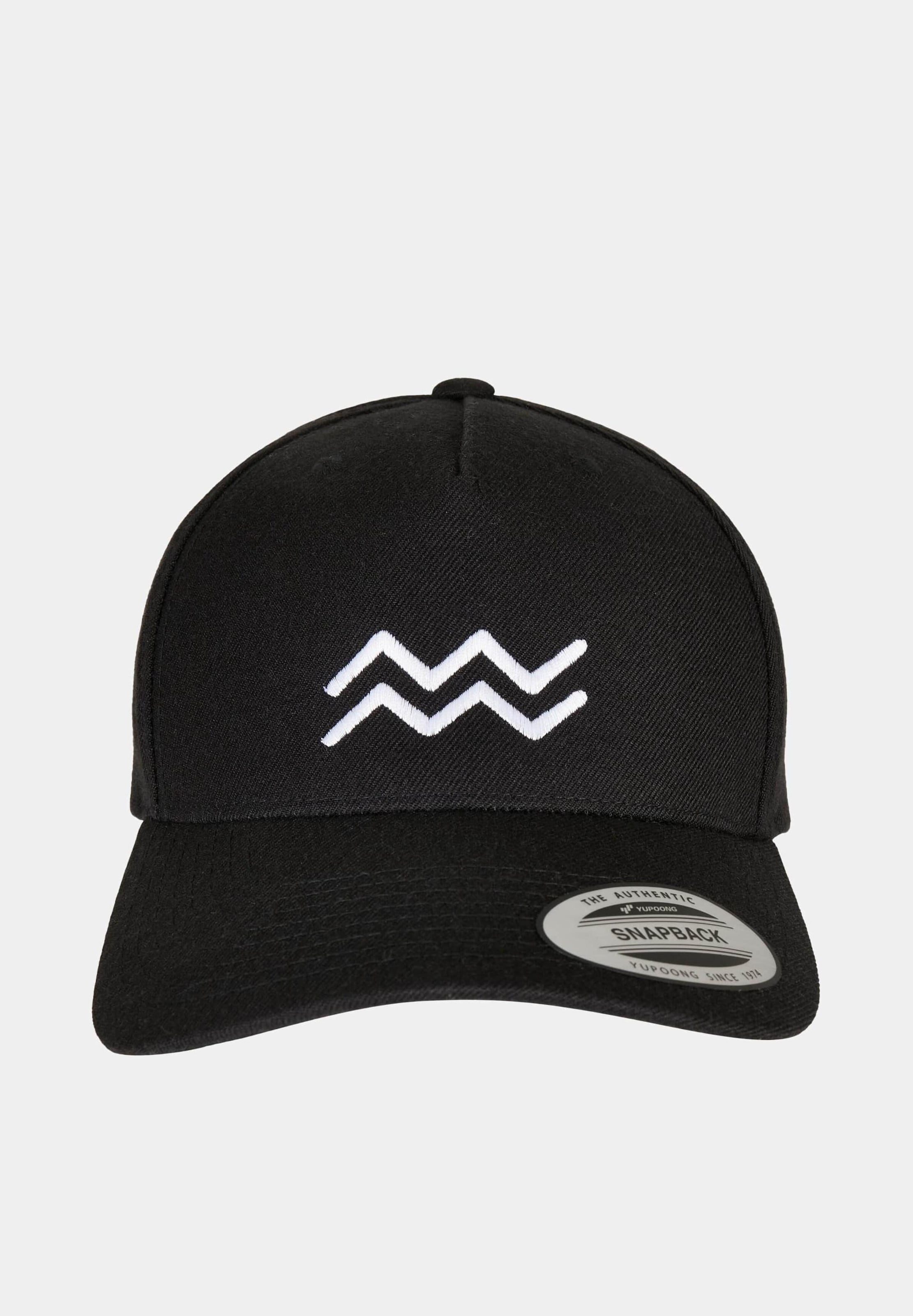 Mister Tee Zodiac YP Classics 5-Panel Premium Curved Visor Snapback Cap
