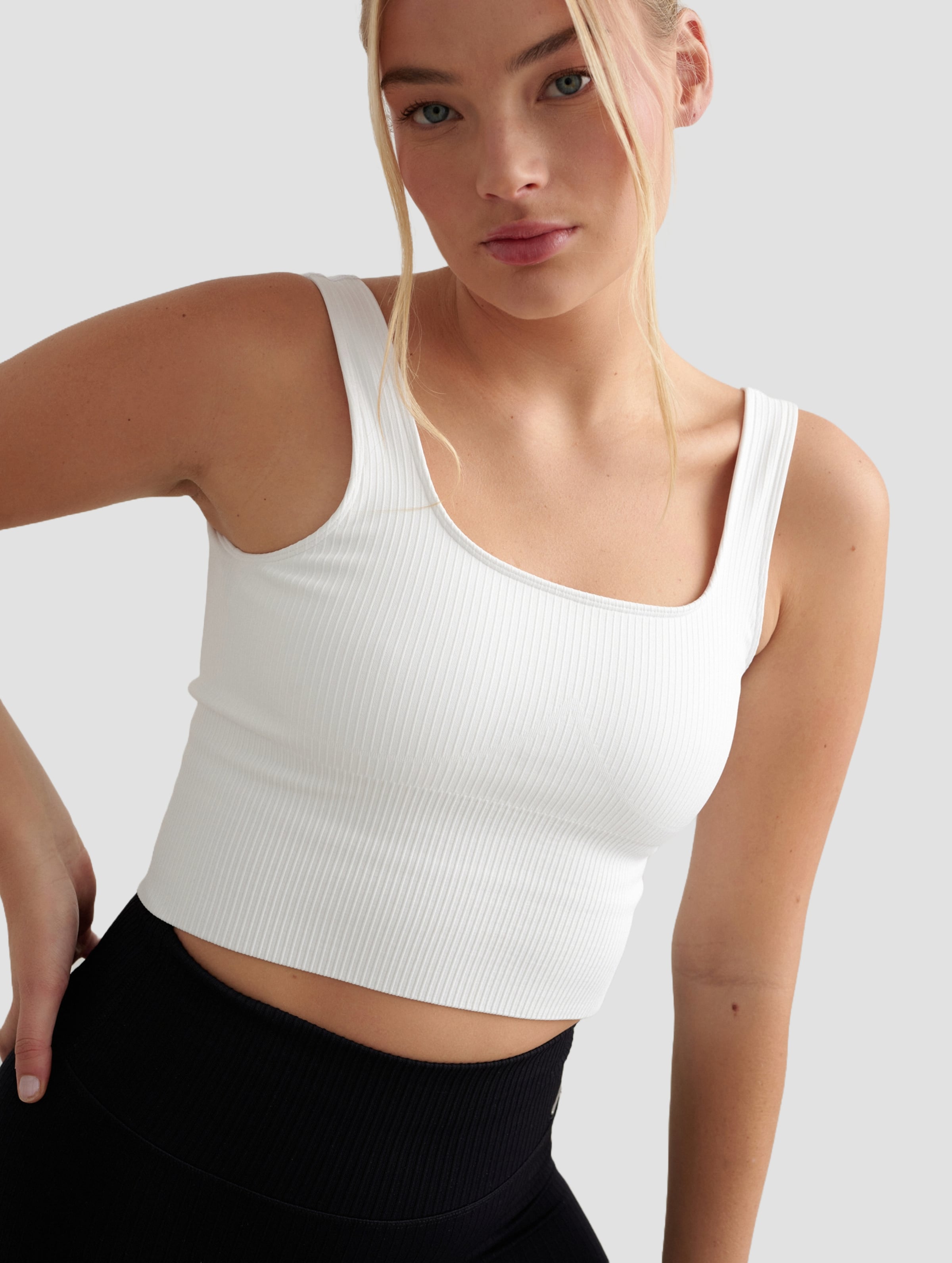aimn aim'n Ribbed Seamless Shaping Bralette