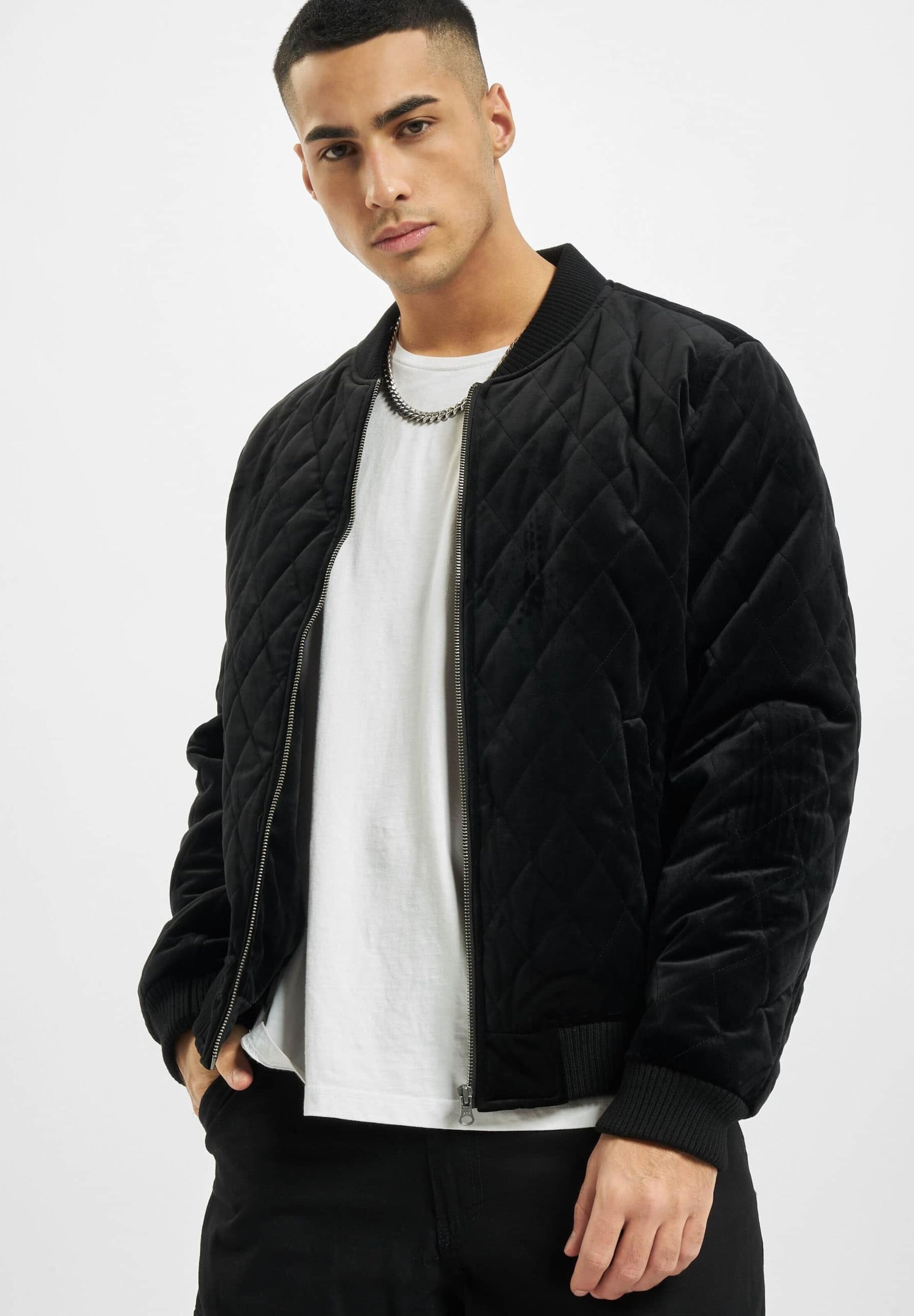 Urban Classics Diamond Quilt Velvet Jacket