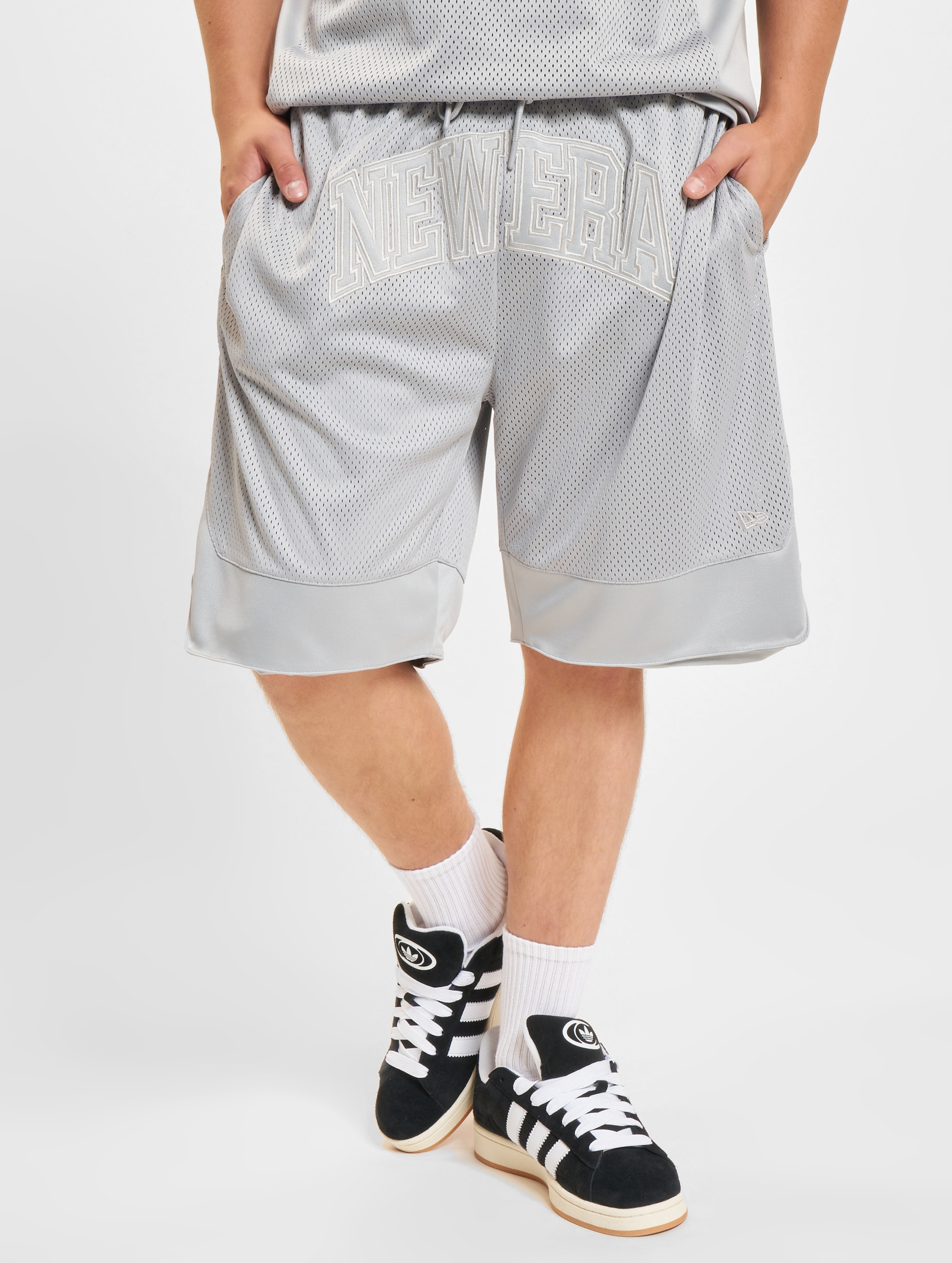 New Era Oversize Mesh Short