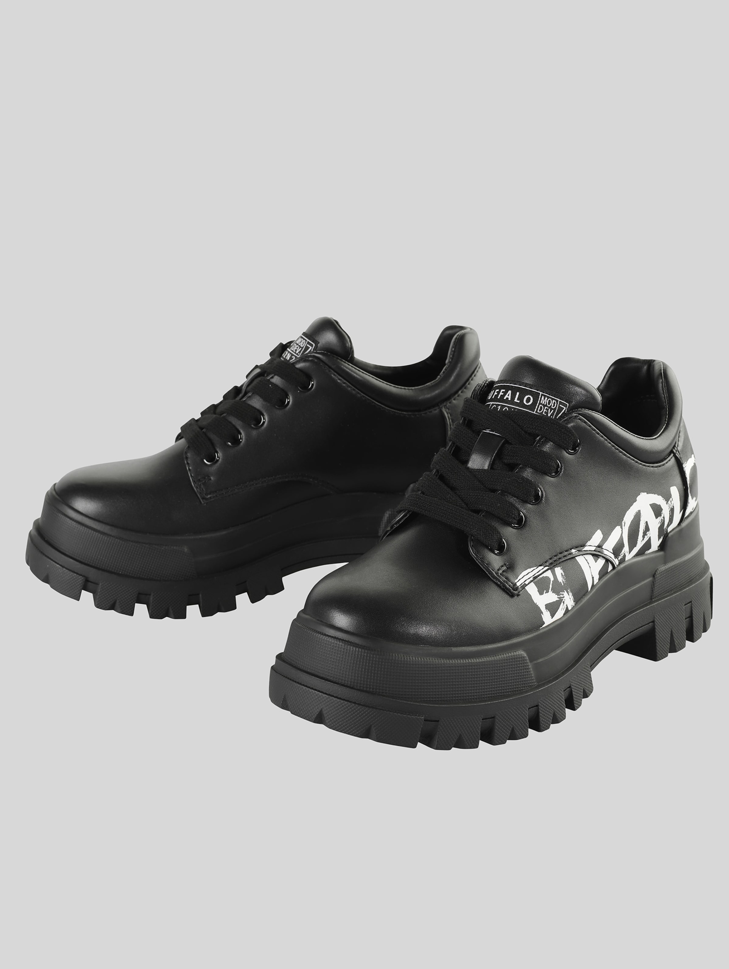 Buffalo Aspha Cls Graffiti Vegan Nappa