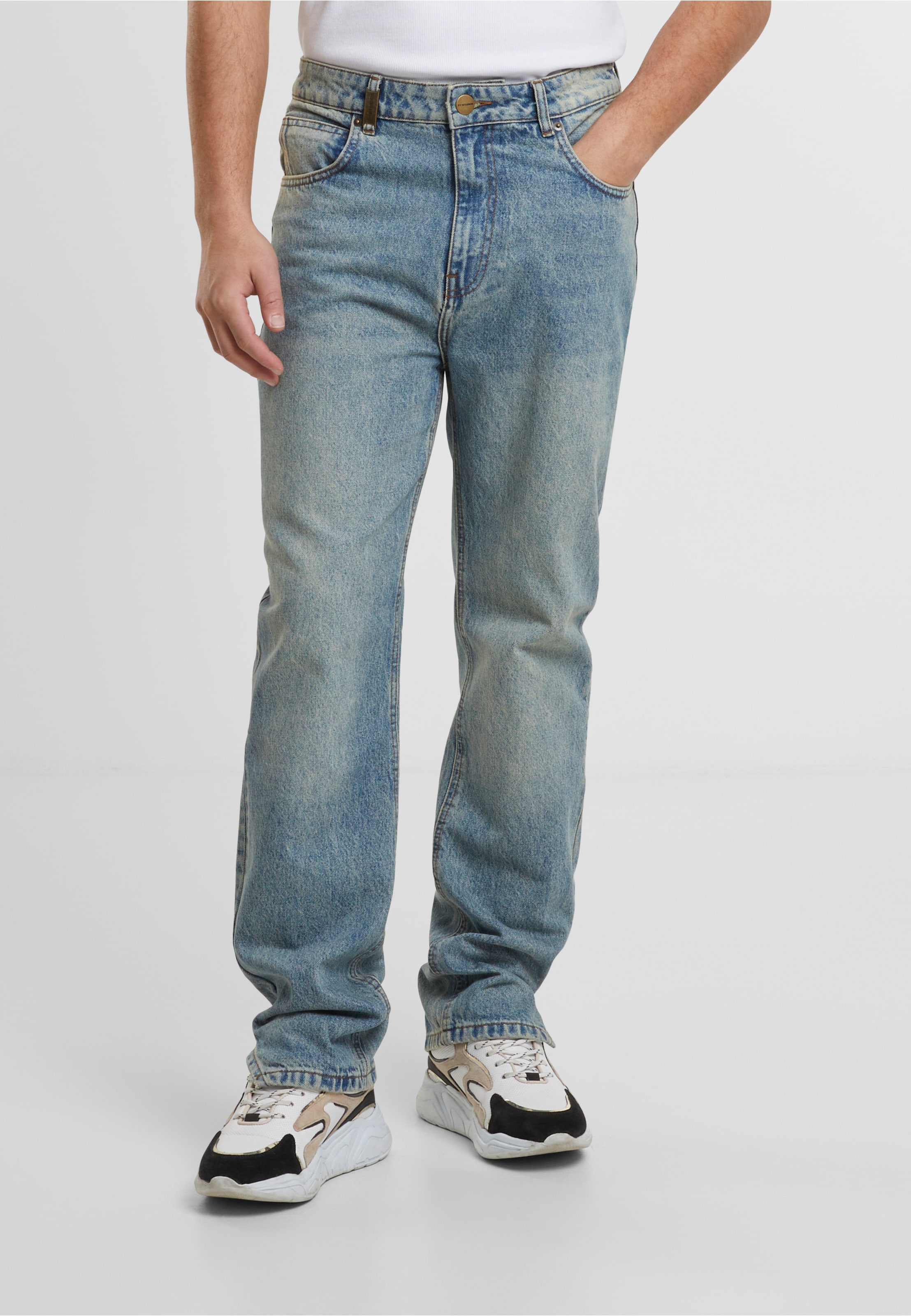 2Y Studios Amaru Ankle Straight Jeans