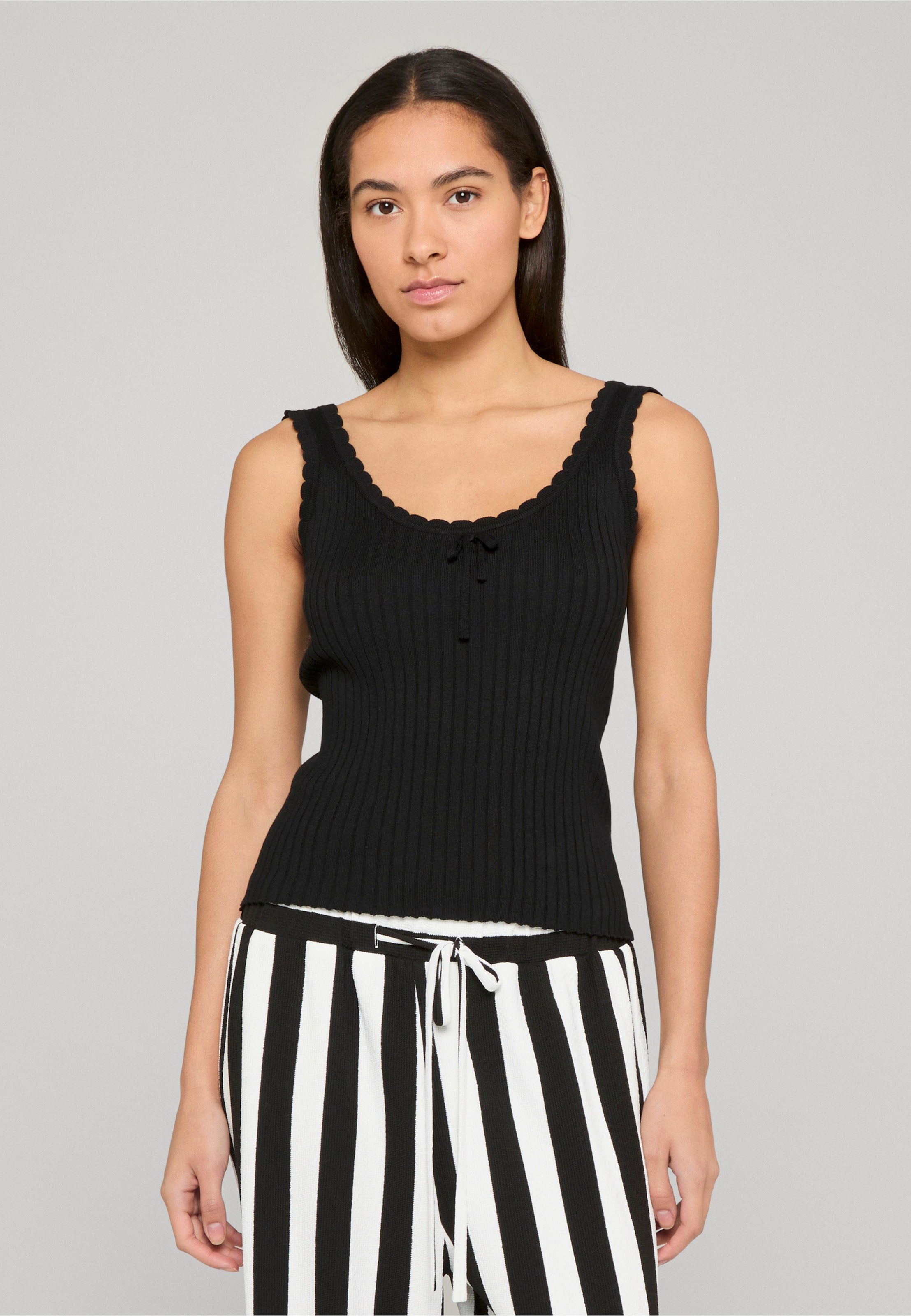 Estelou Bow Top