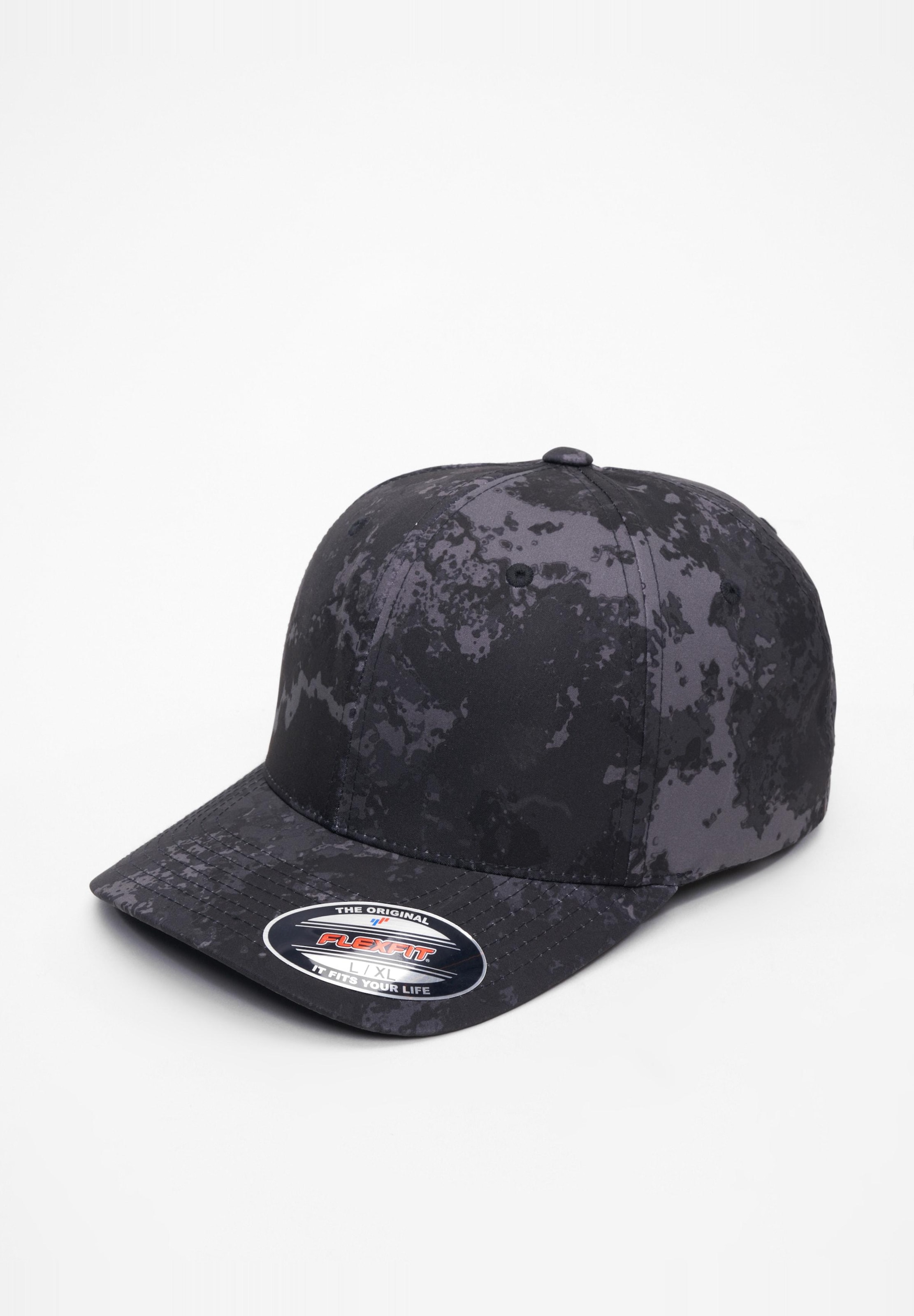 Flexfit® Veil Camo™ Cap