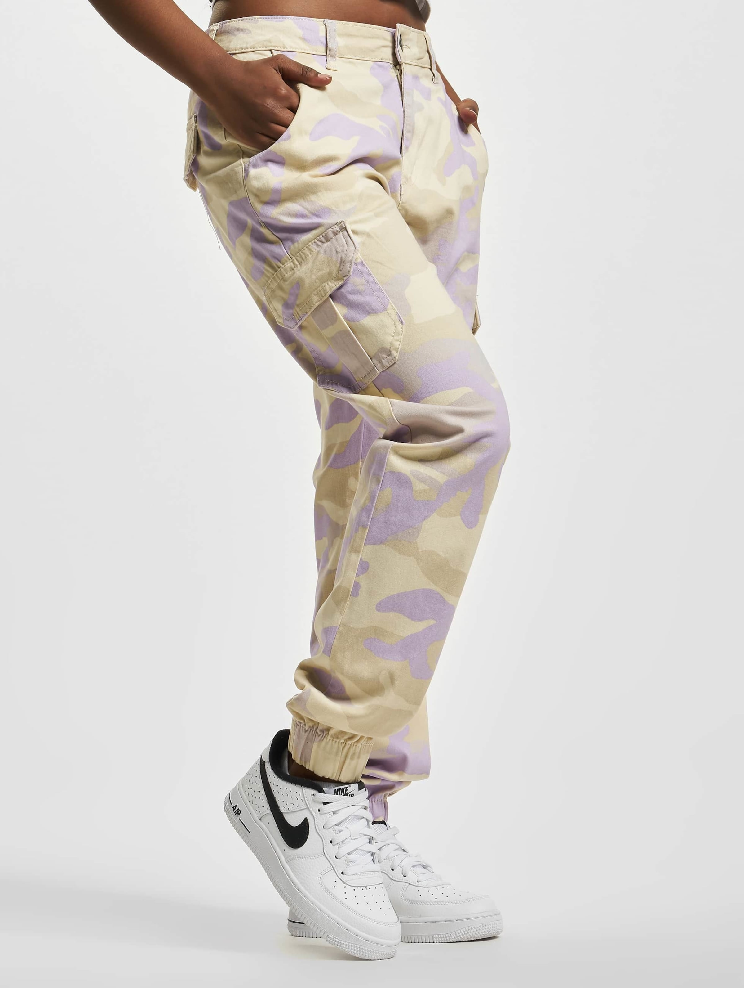Urban Classics Ladies High Waist Camo Cargo Pants