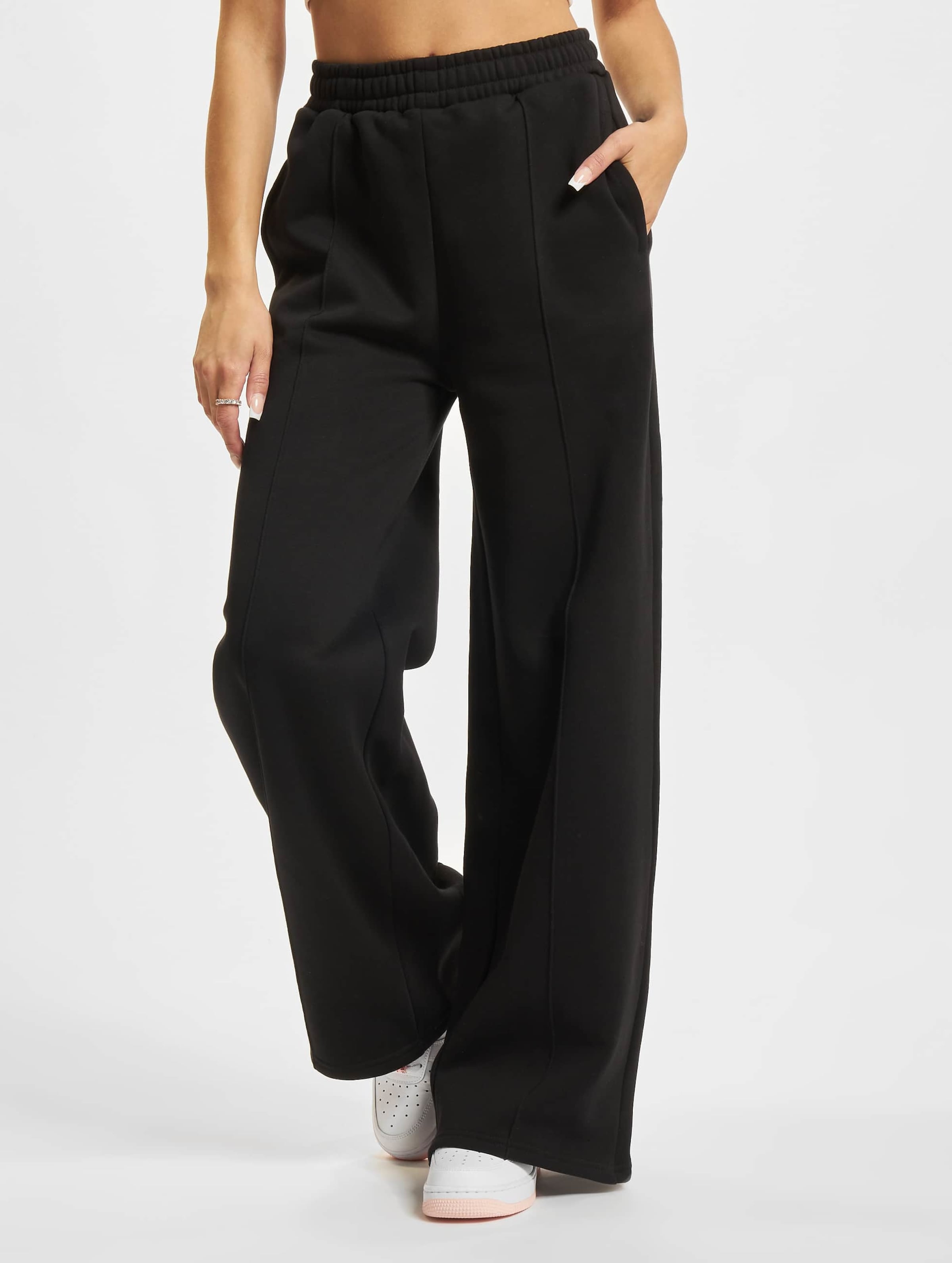 Urban Classics Ladies Straight Pin Tuck Sweat Pants