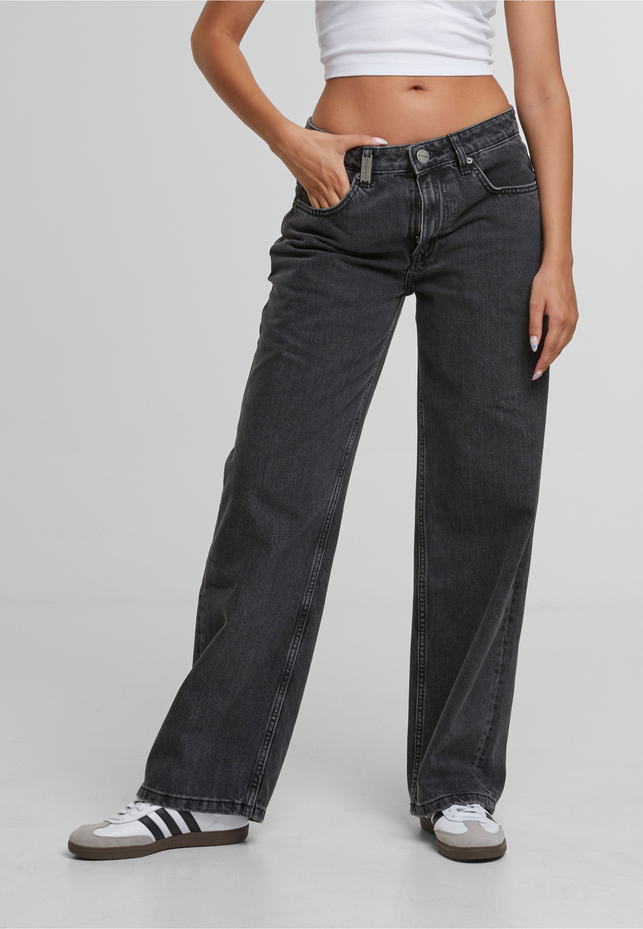 2Y Studios Naya Basic Jeans