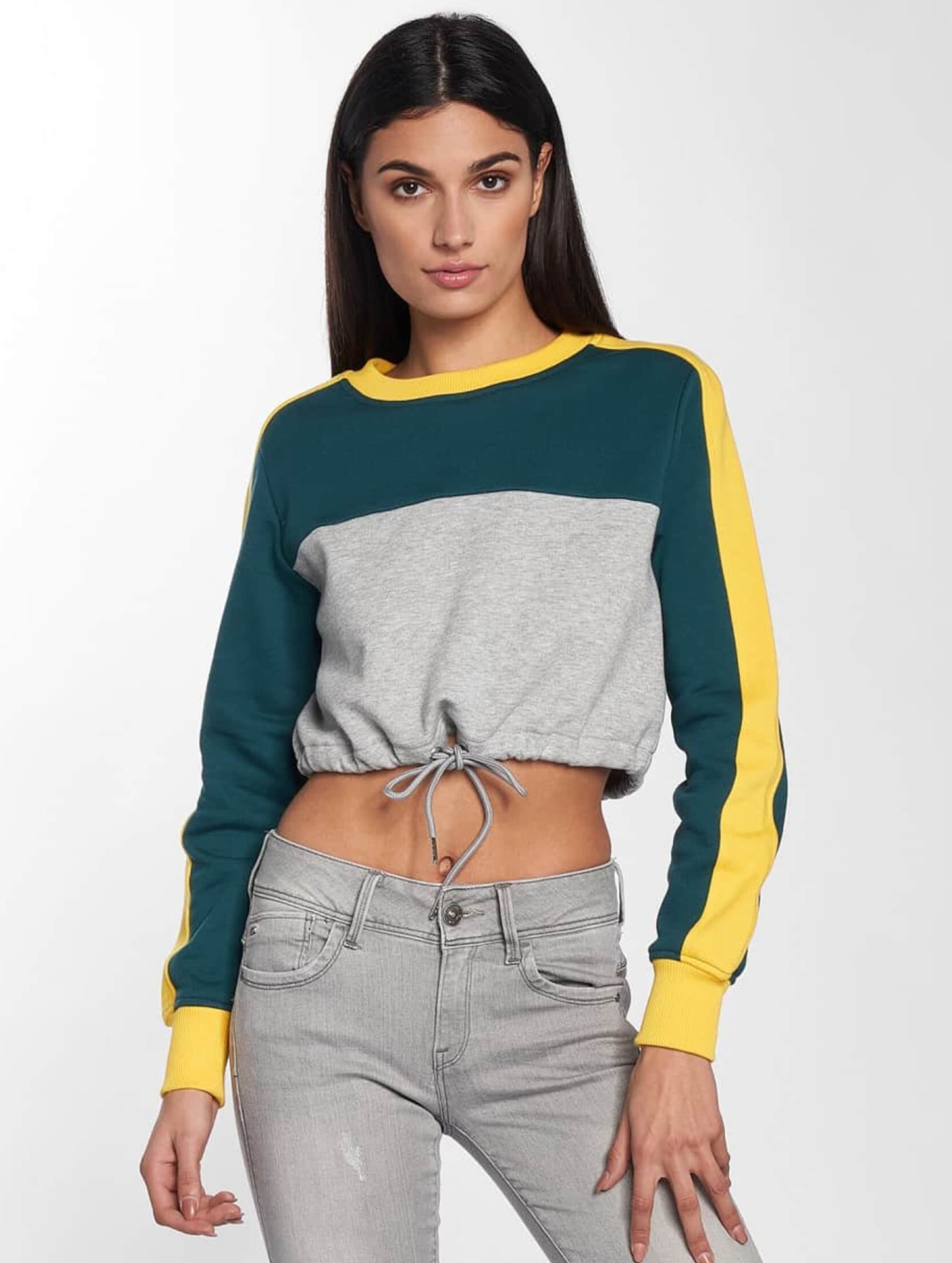 Urban Classics Ladies Cropped 3-Tone Stripe Crew