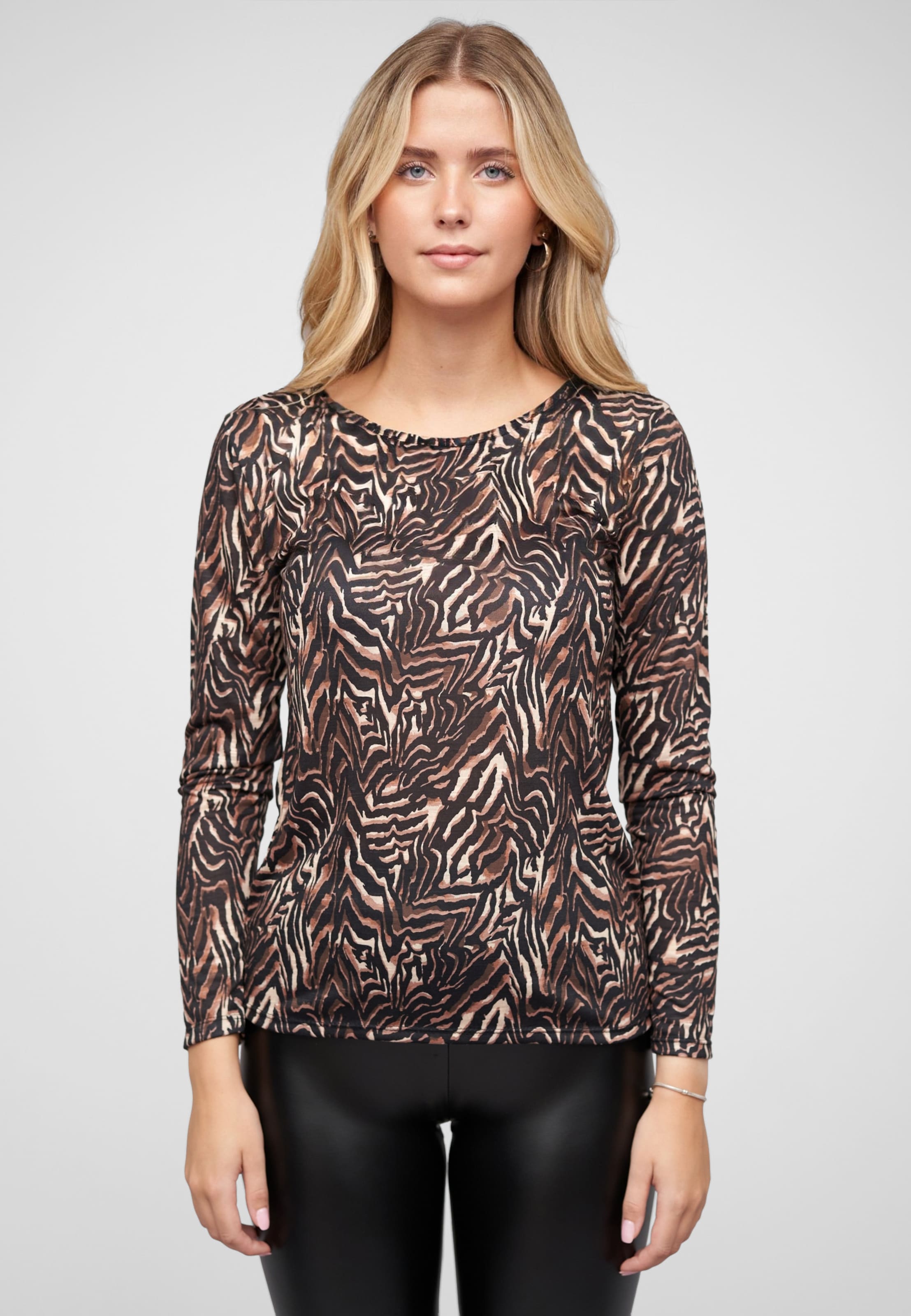 Cloud5ive Langarm Shirt Longsleeve mit Animal Print