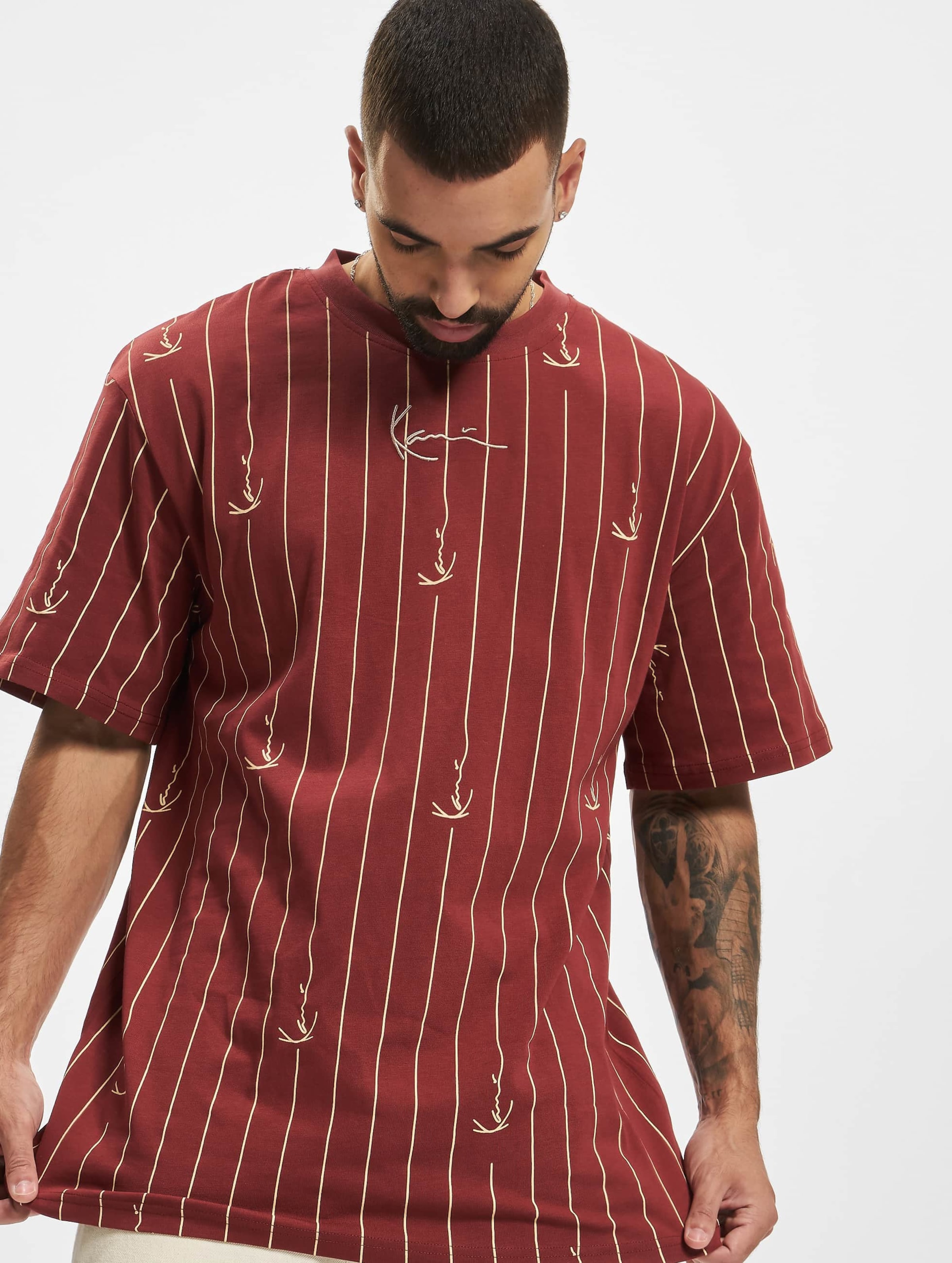 Karl Kani KM223-038-1 KK Small Signature Logo Pinstripe Tee
