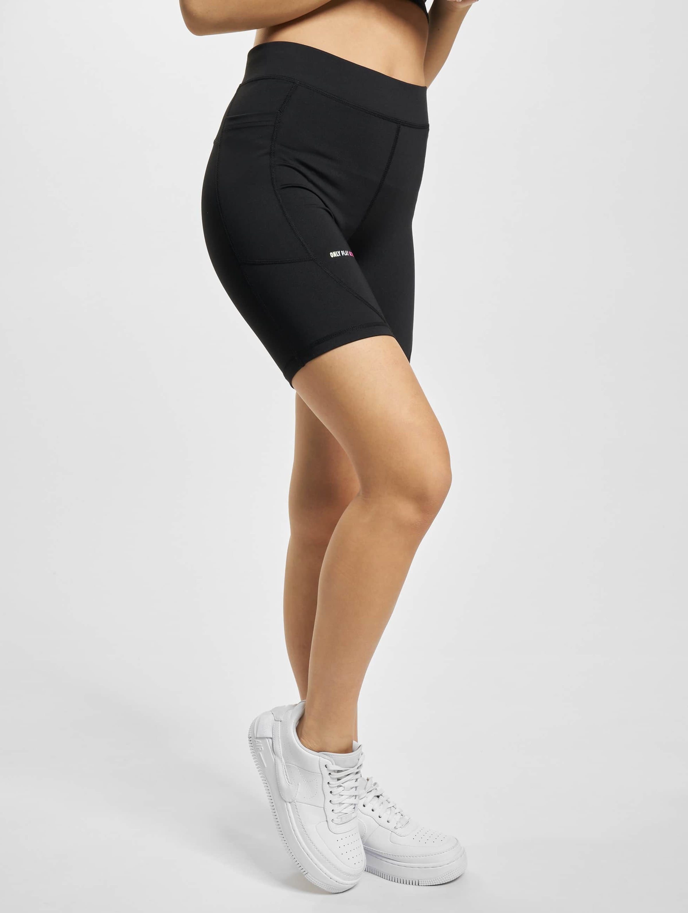 Only Gill Logo Train Short