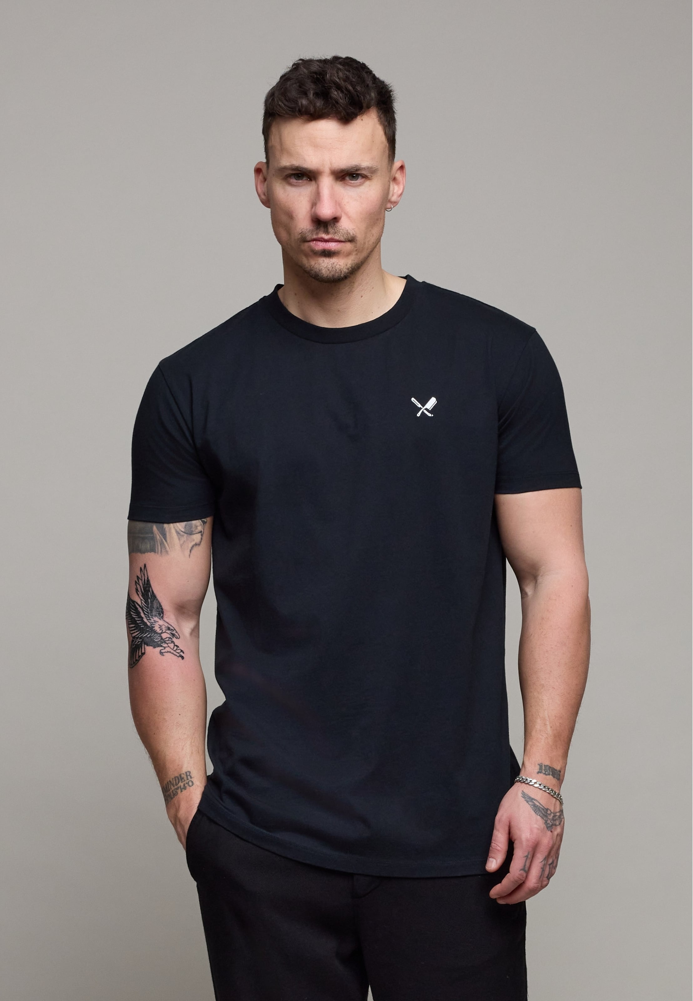 Distorted People Sketch Blades Crew Neck