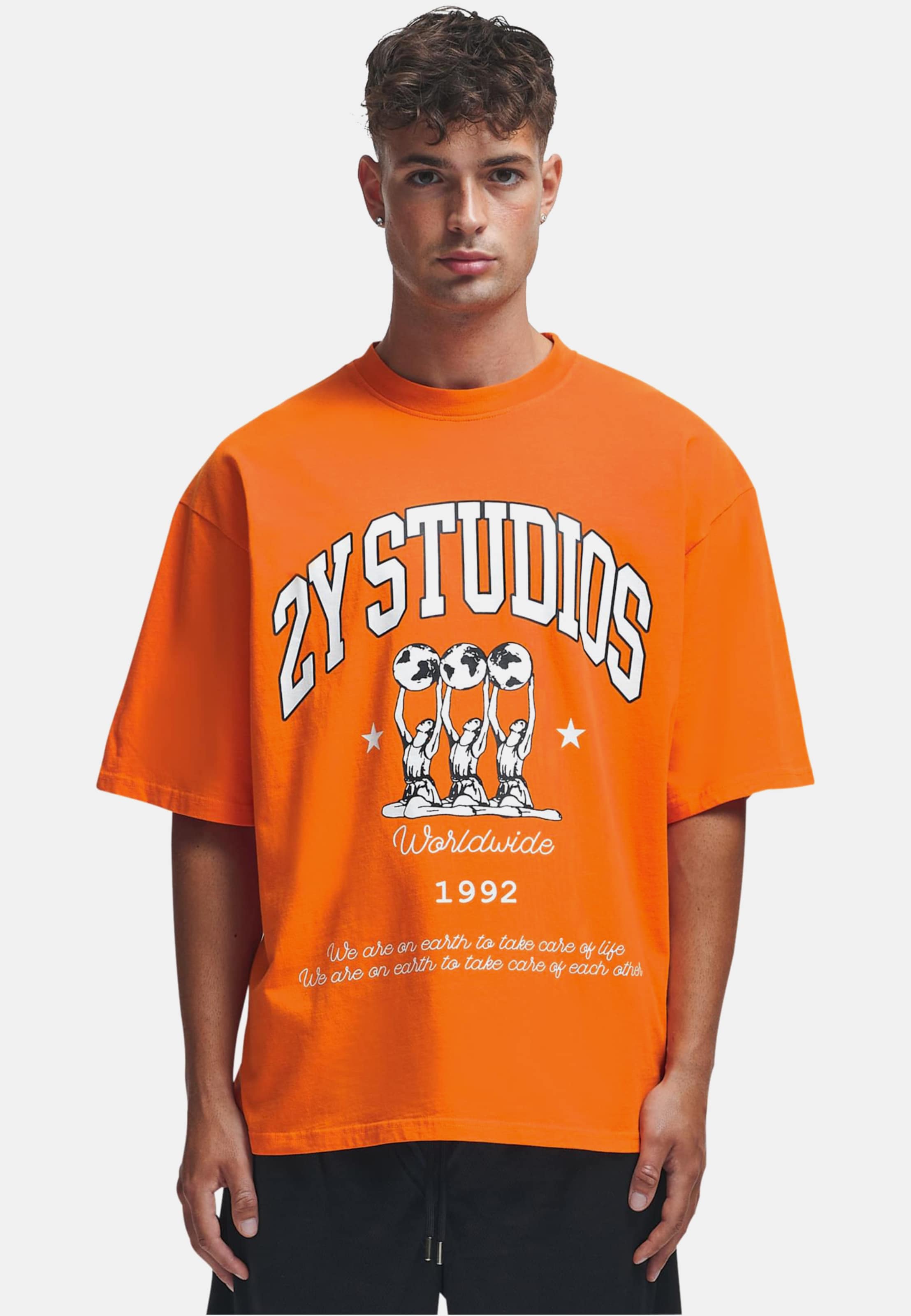 2Y Studios Globus Oversize Tee