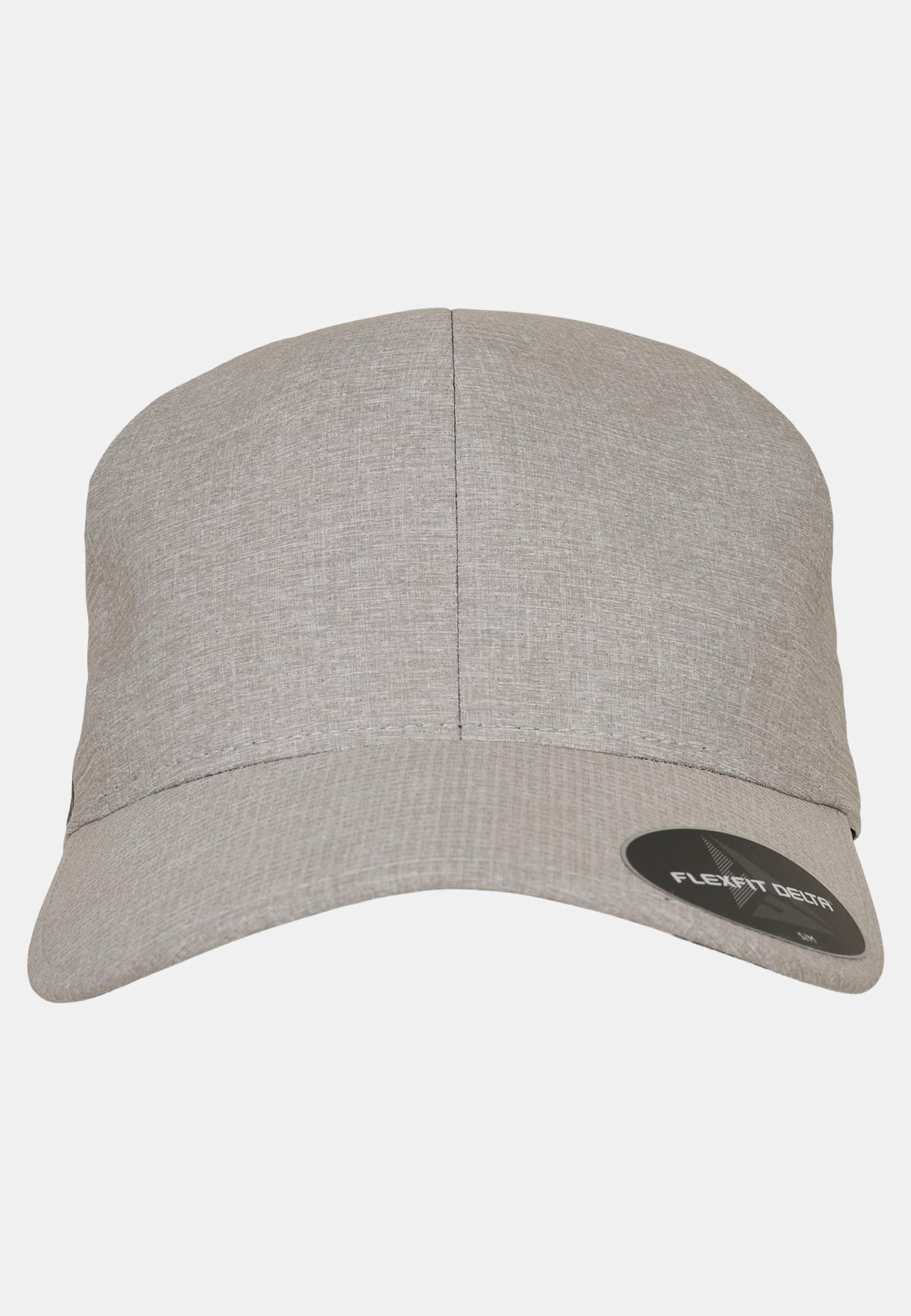 Flexfit Delta Carbon Cap
