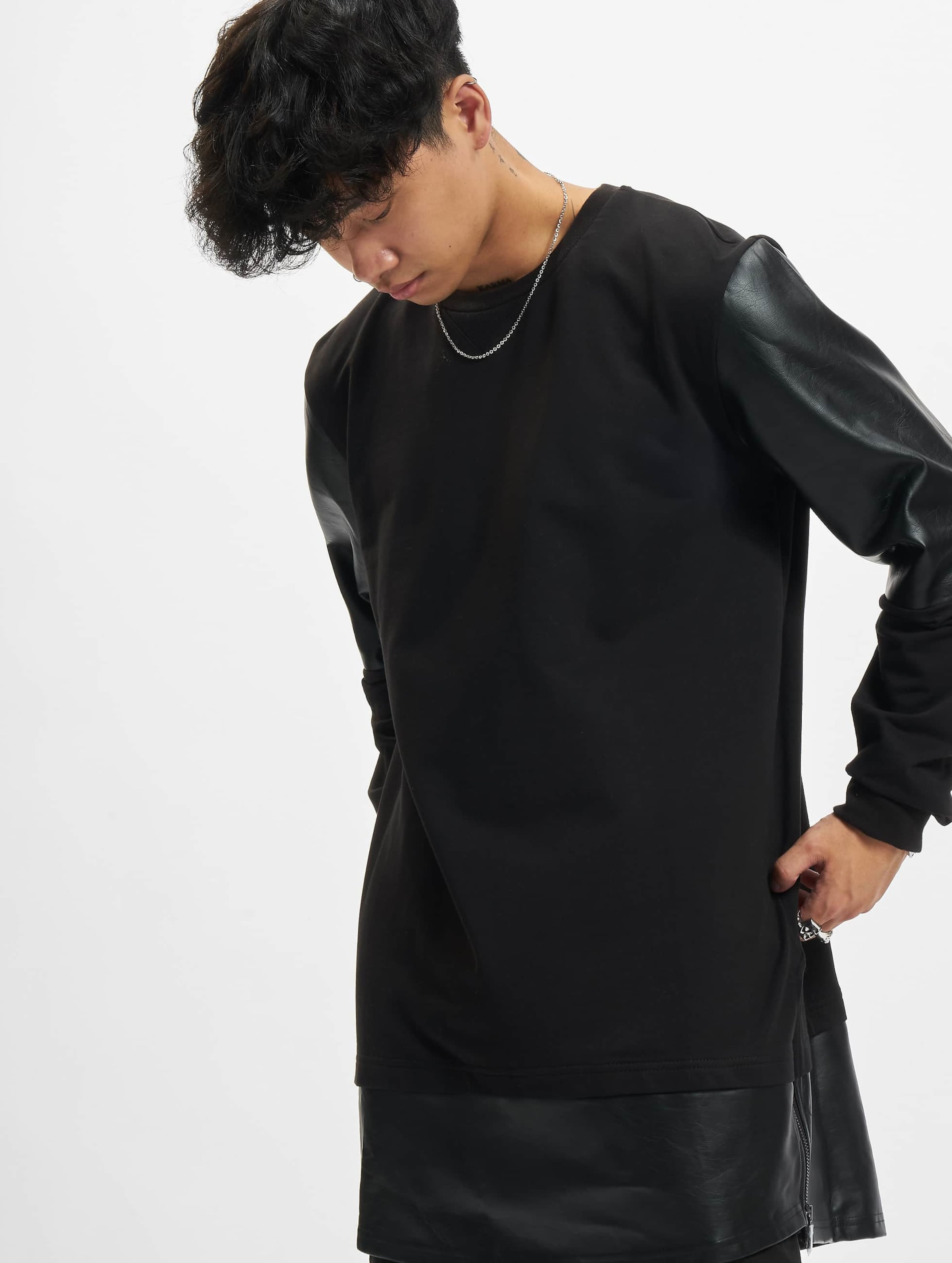Urban Classics Long Zipped Synthetic Leather Crewneck