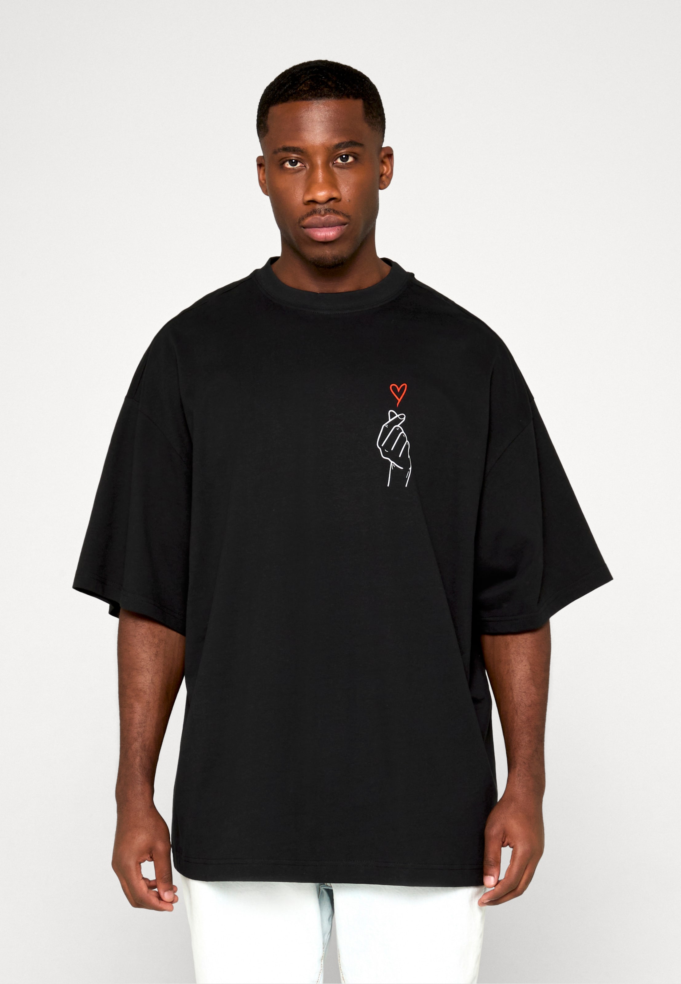 Merchcode K Heart Huge Tee