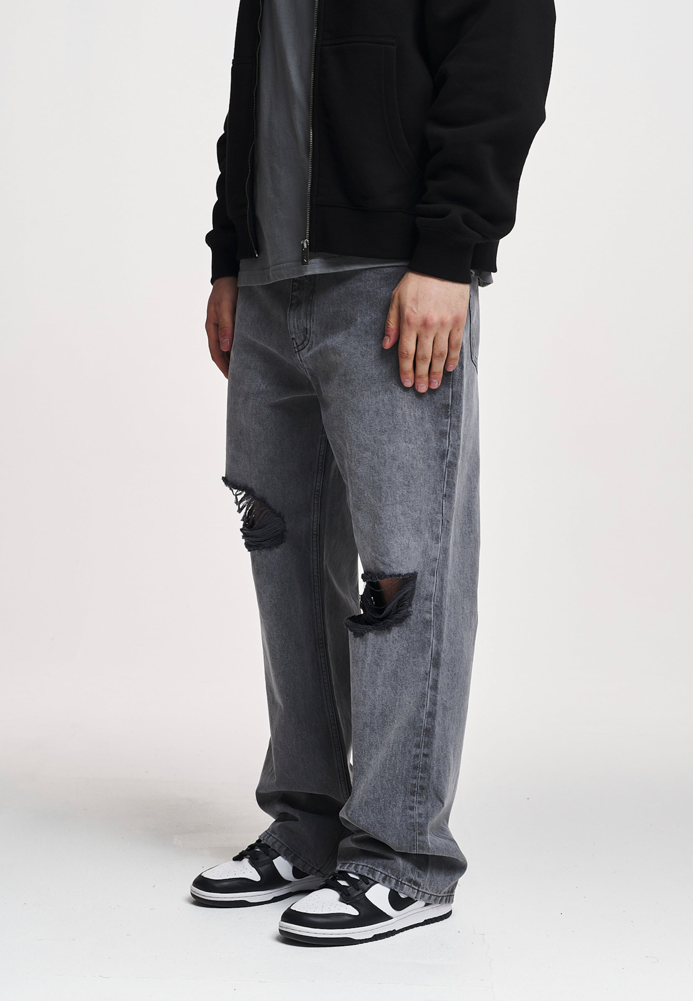 2Y Studios Anduin Ripped Baggy