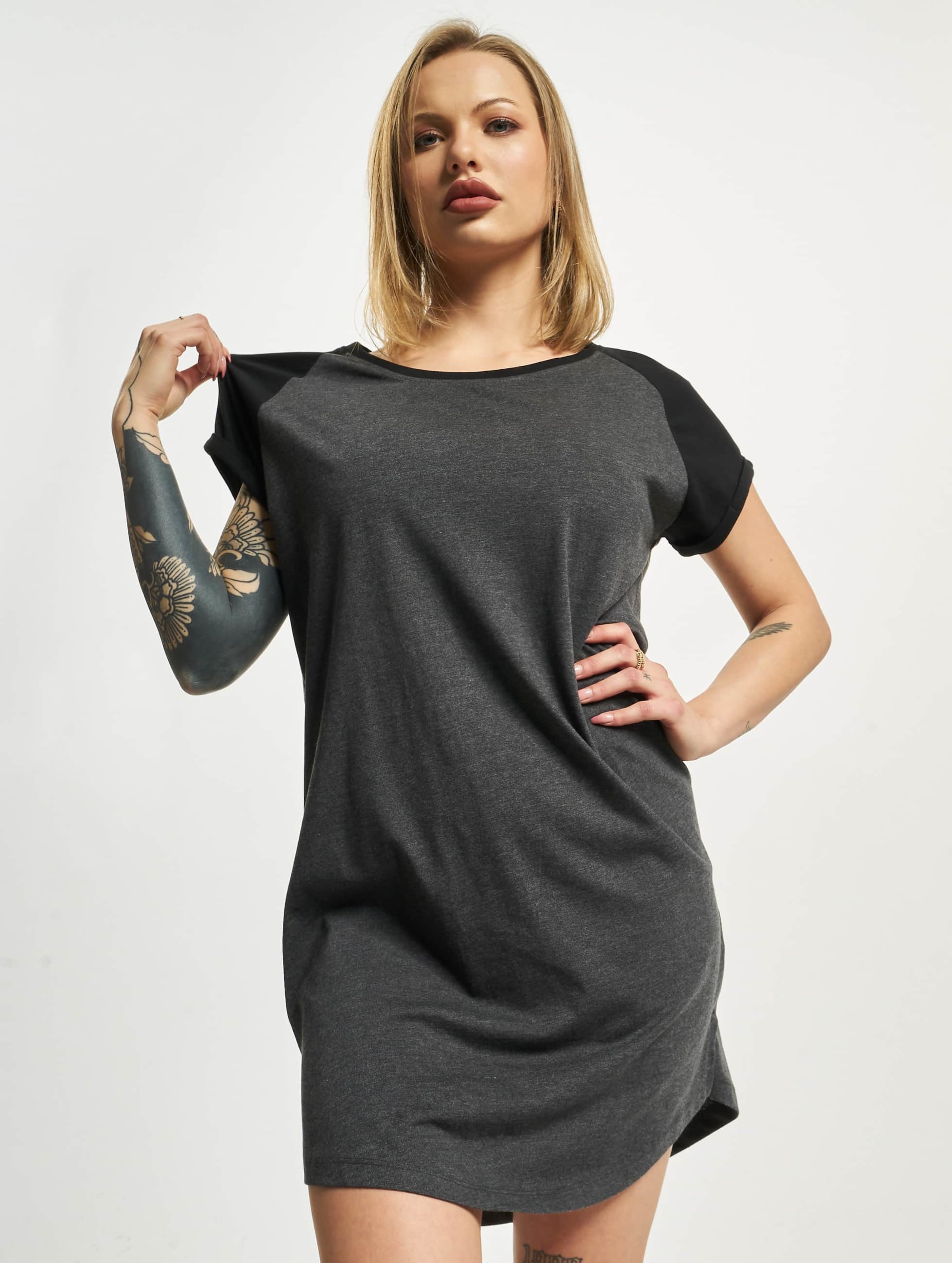 Urban Classics Ladies Contrast Raglan Tee Dress