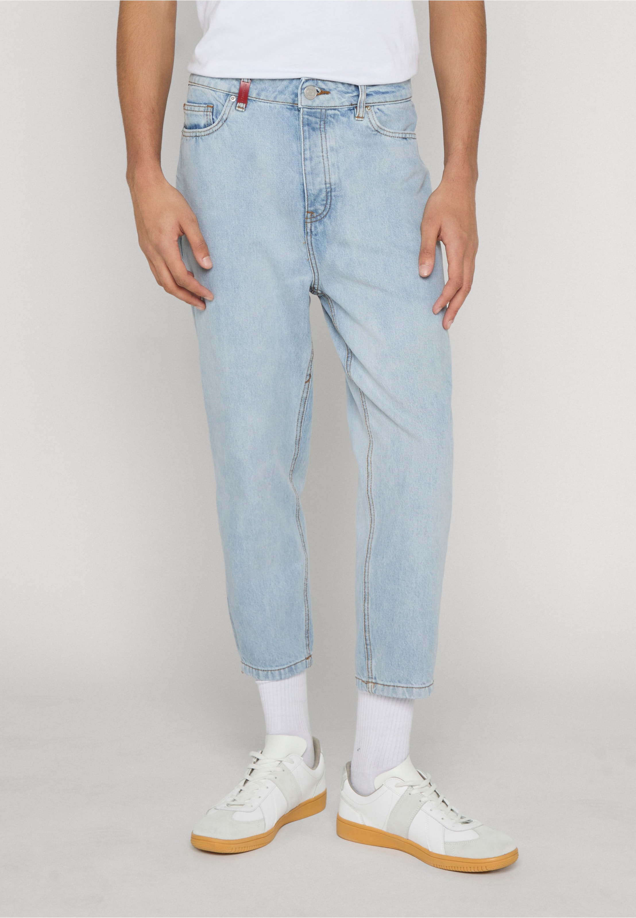 2Y Premium Basic Relaxed Denim