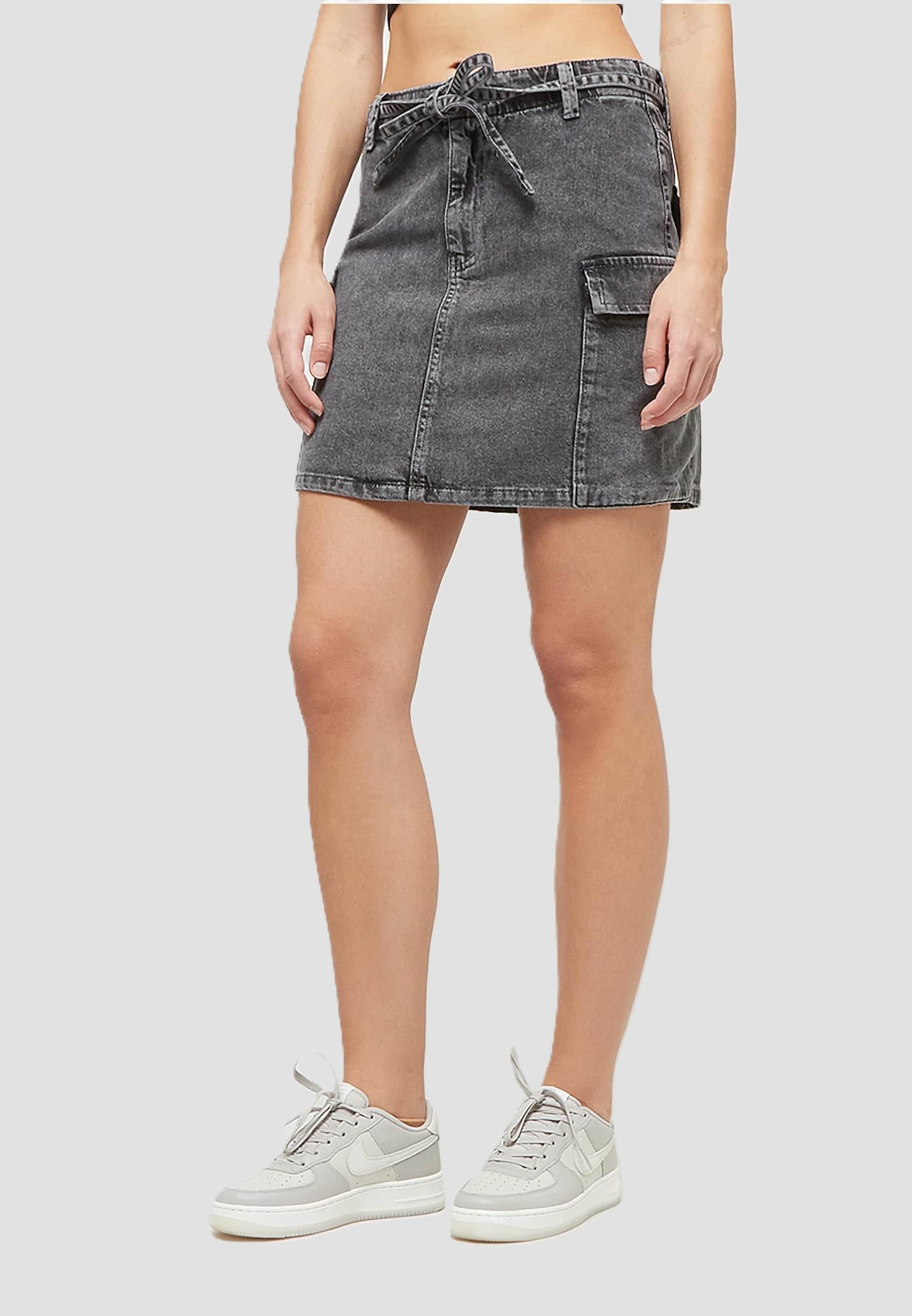 2Y Studios Nisha Pocket Skirt