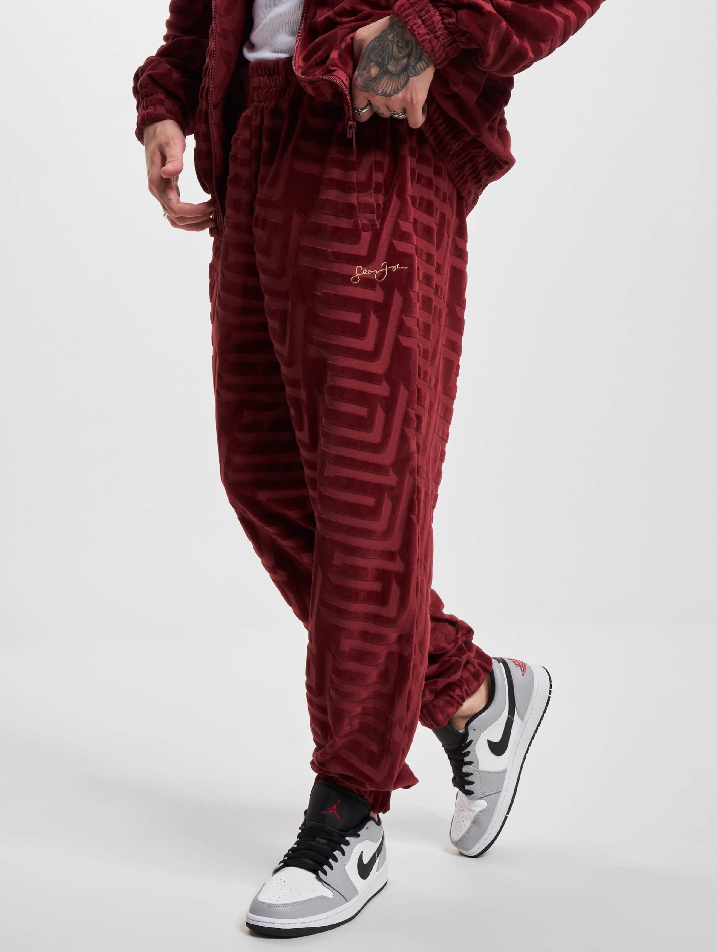 Sean John JM233-009-1 SJ Script Logo Geometric DevorÃ¨e Velours Trackpants