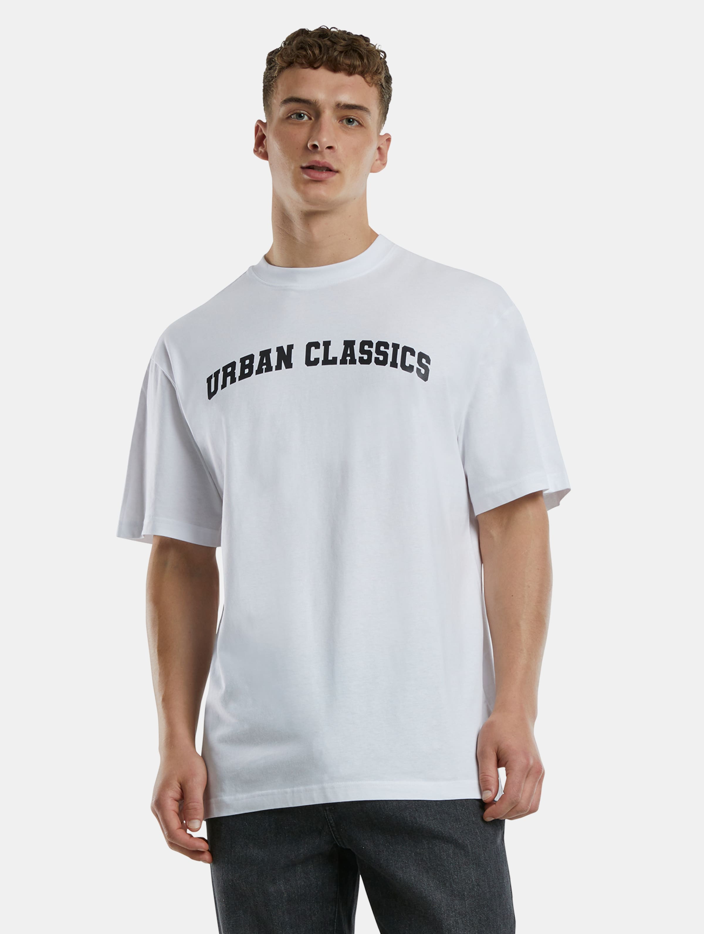 Urban Classics UC College Logo Tall T-Shirt