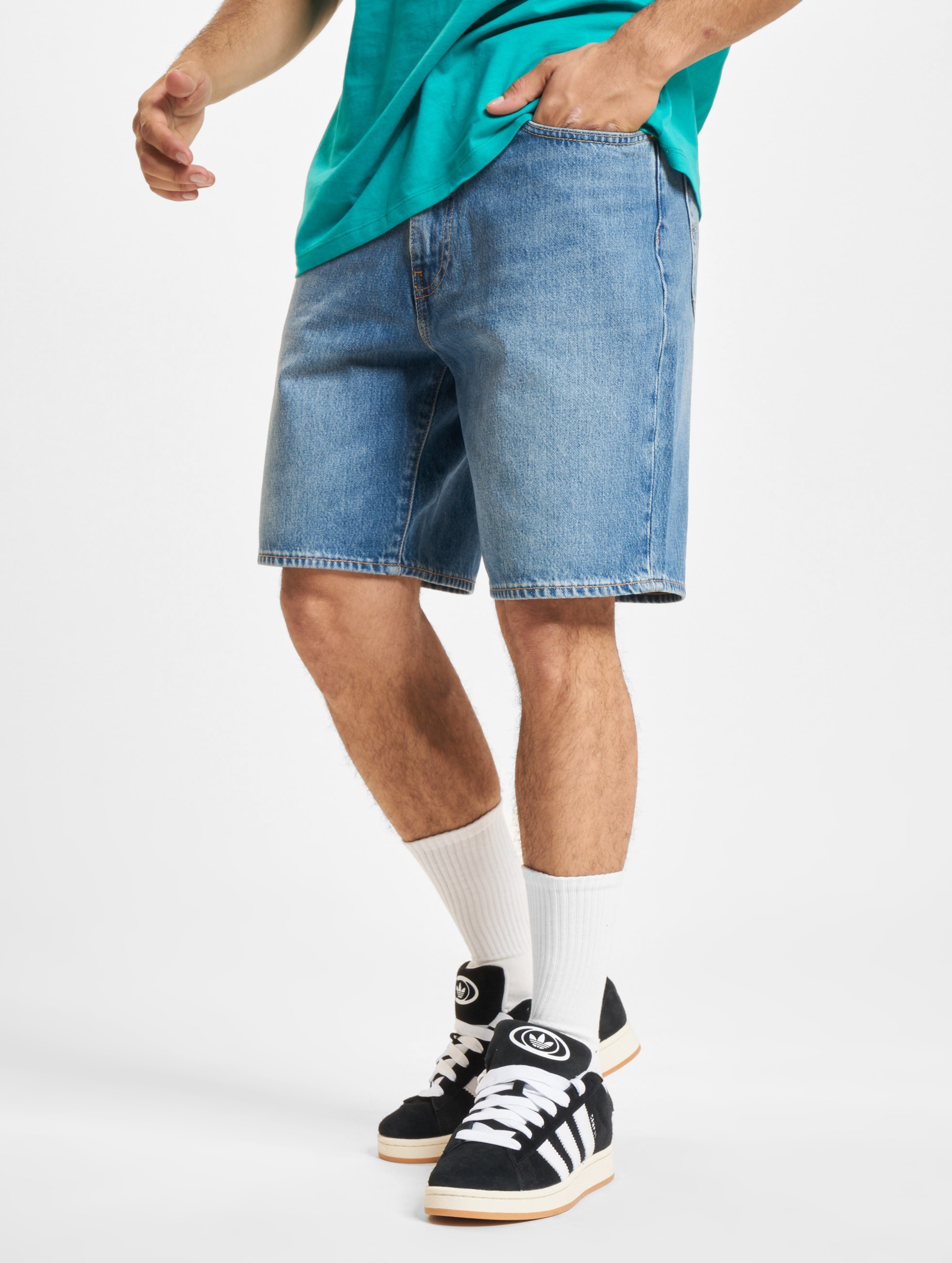 Levi's 469 Loose Short