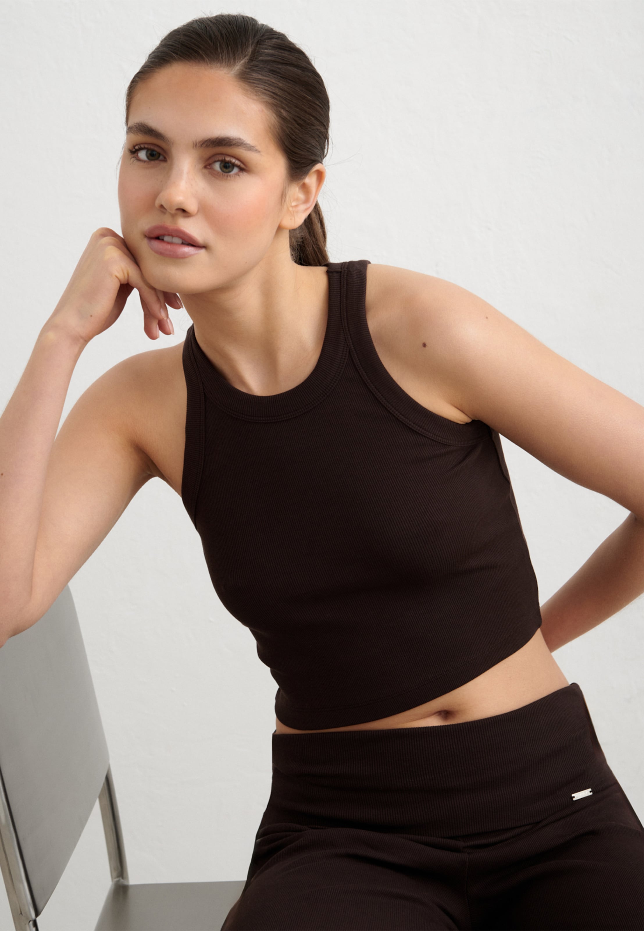 aimn Ease Ribbed Tank Top