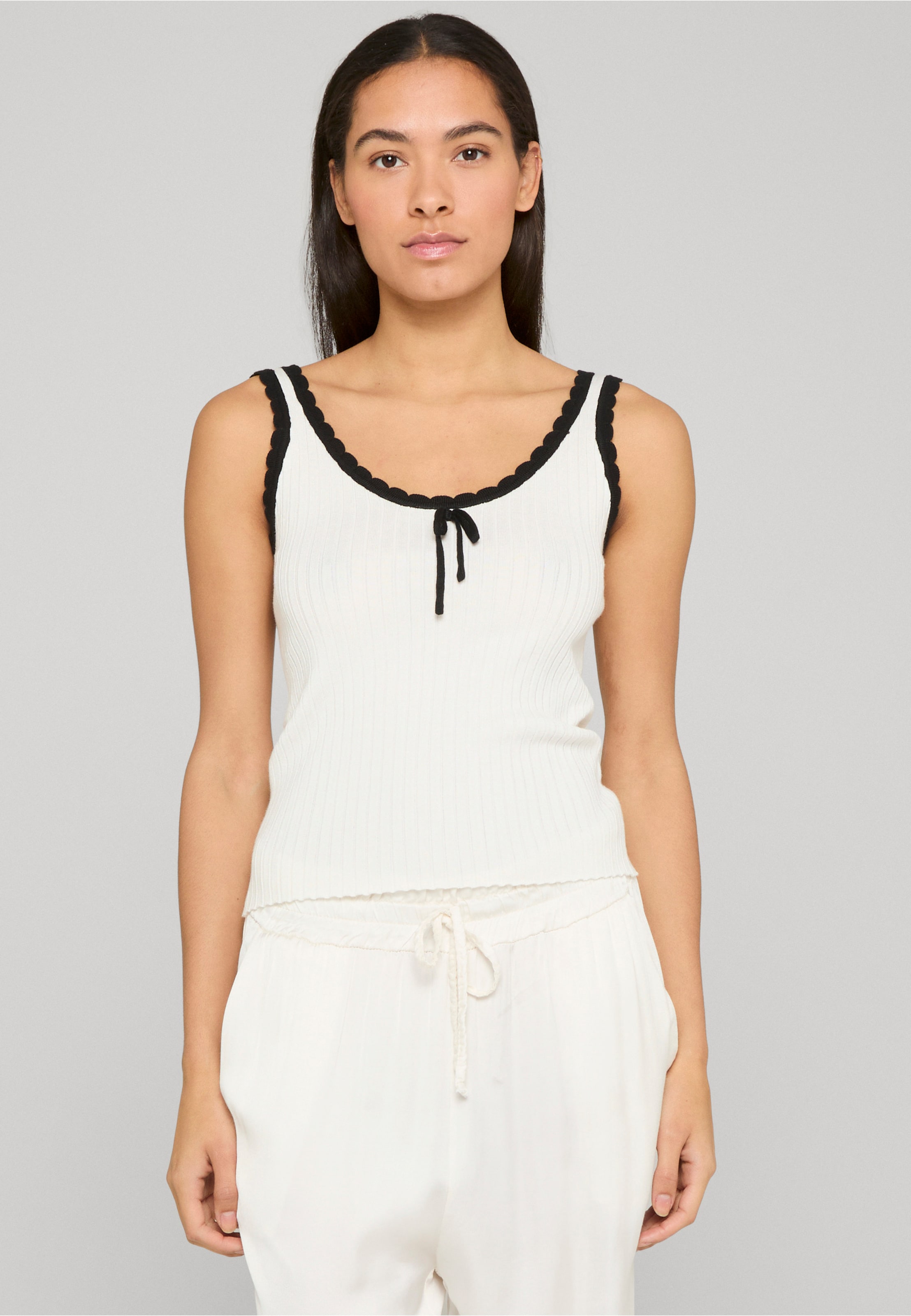 Estelou Bow Top