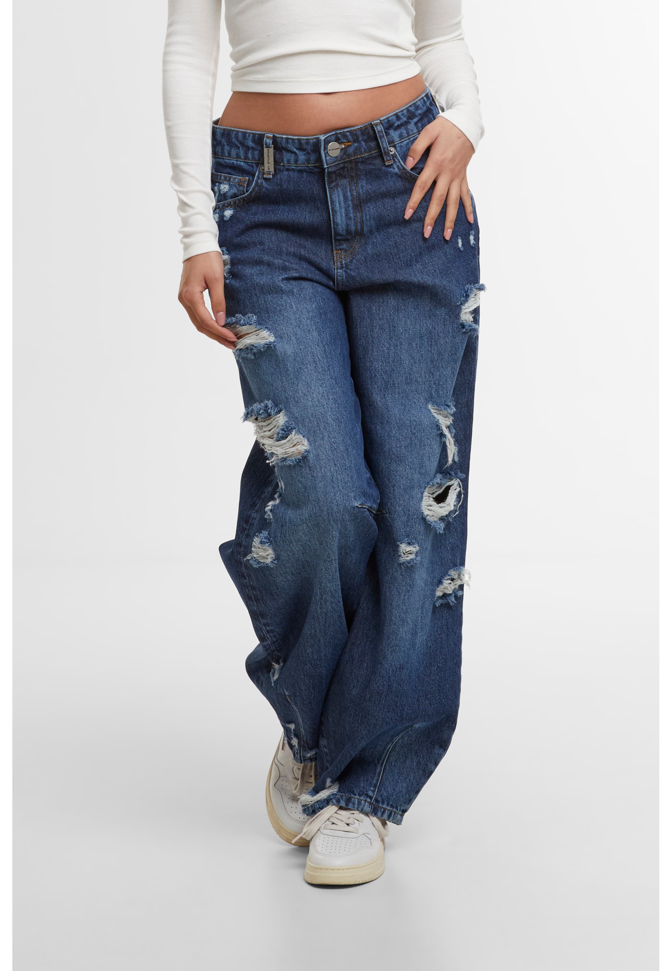 2Y Studios Avena Balloon Fit Jeans