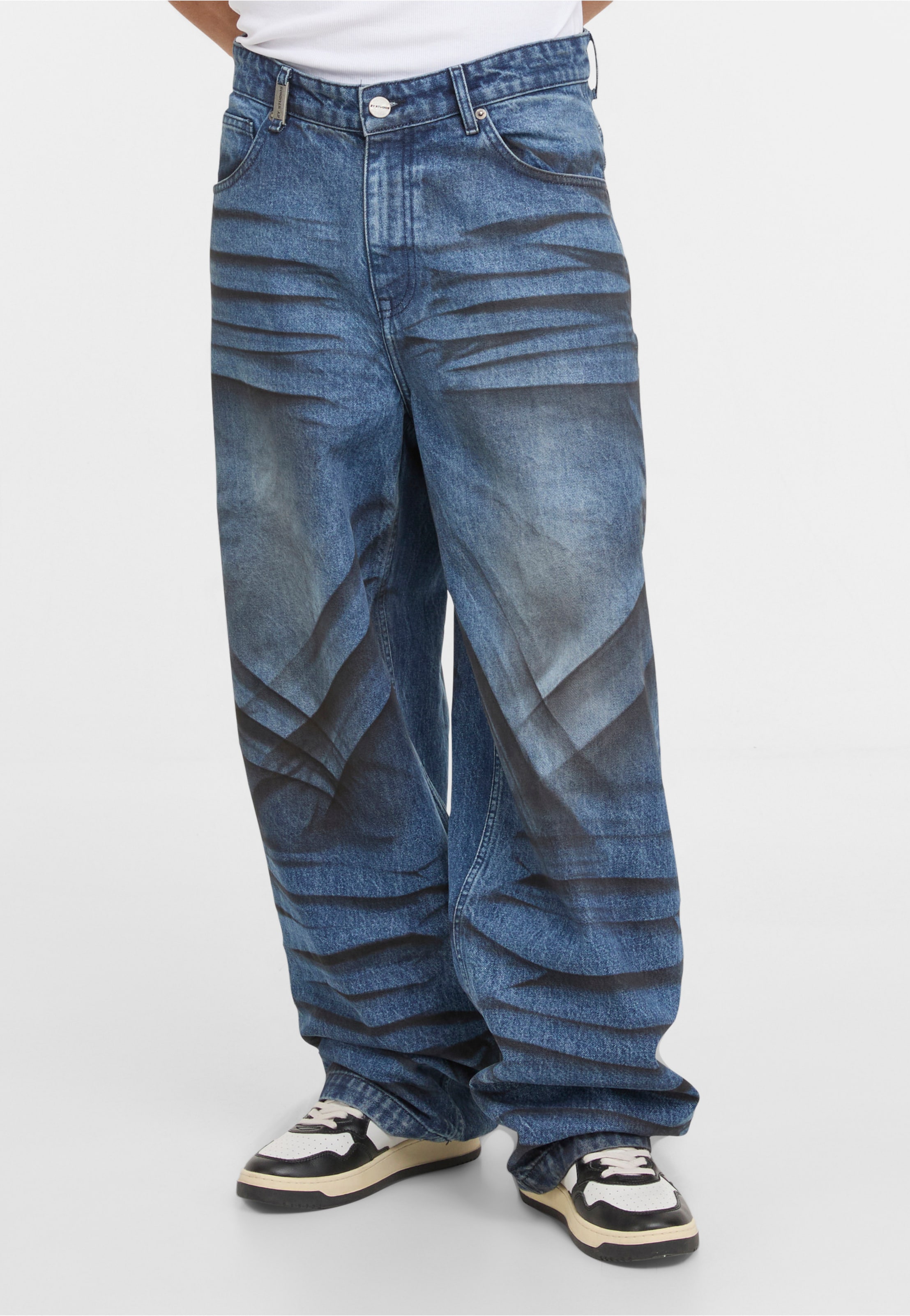 2Y Studios Darion Wide Baggy Jeans
