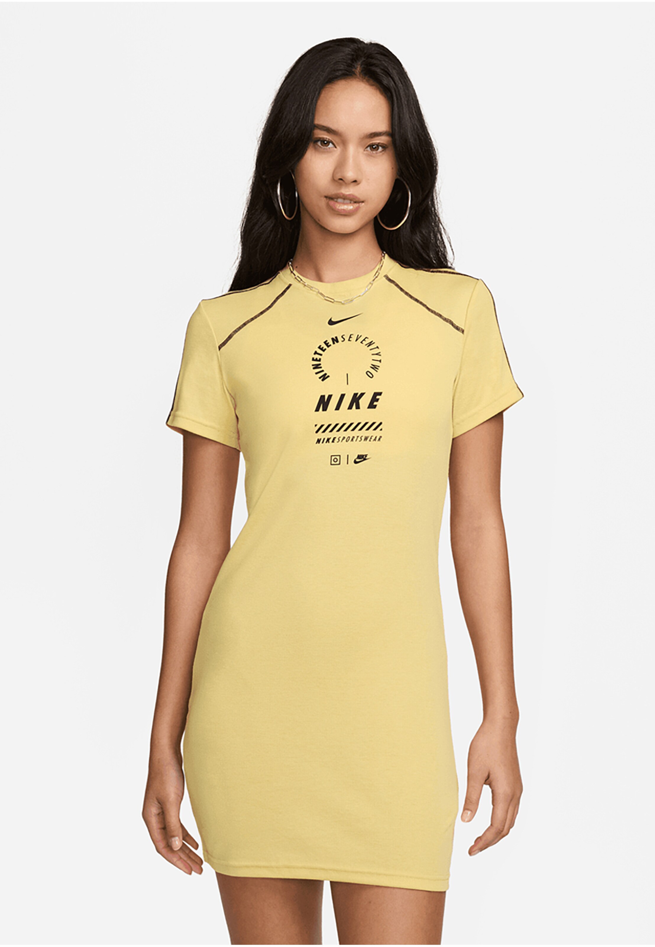 Nike Sportswear Short-Sleeve Kleid
