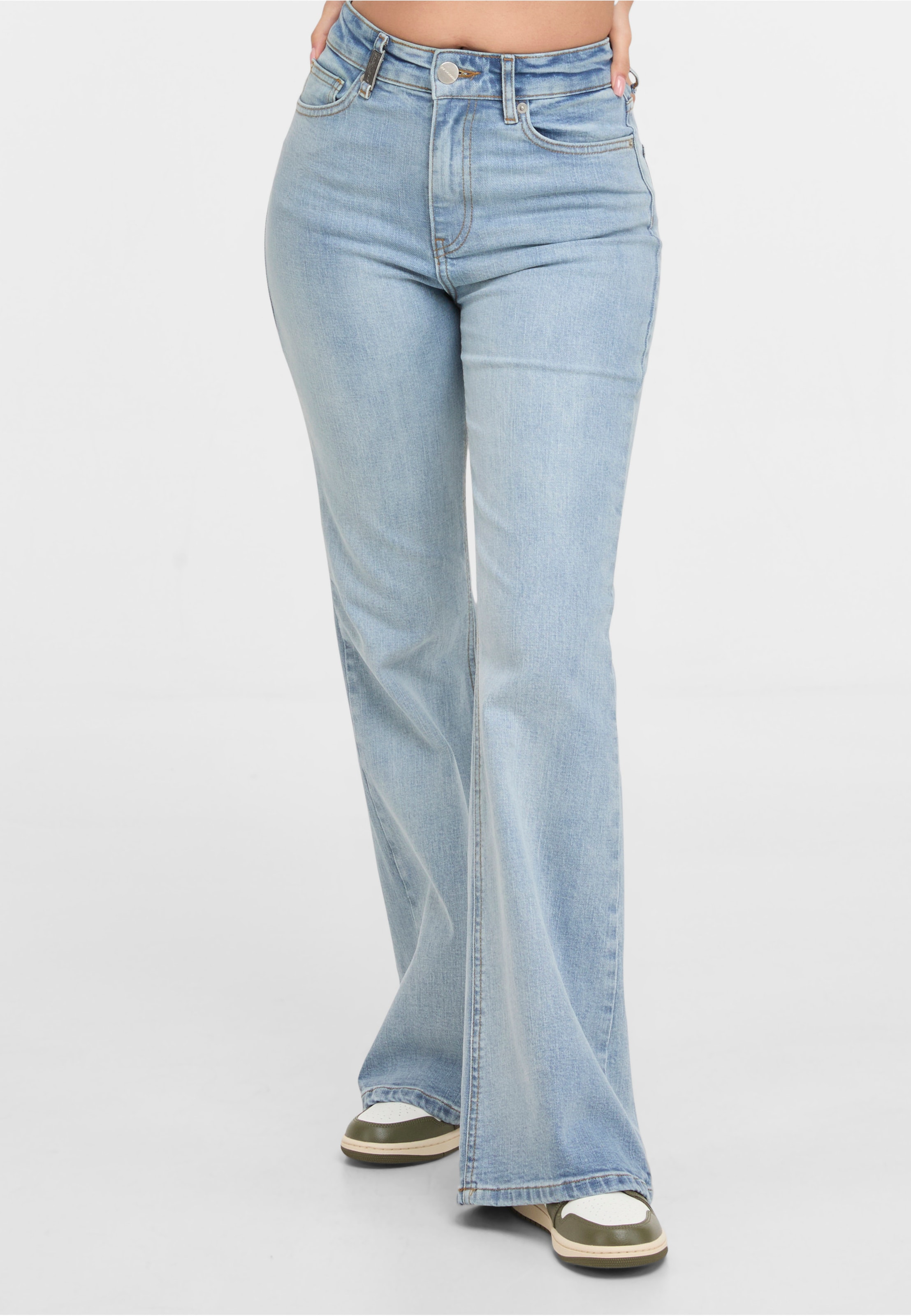 2Y Studios Viona Flared Jeans