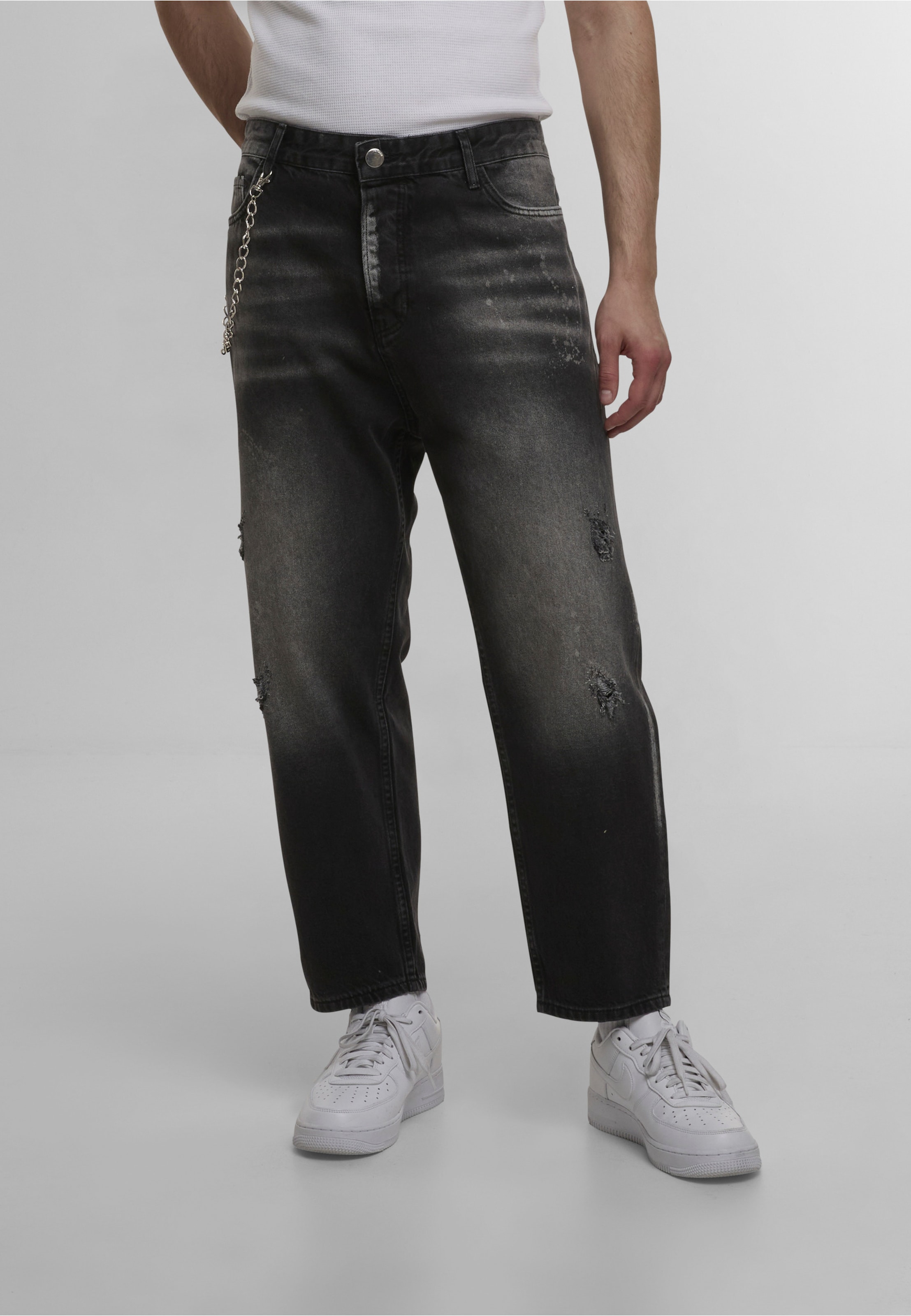 2Y Premium Destroyed Relaxed Denim